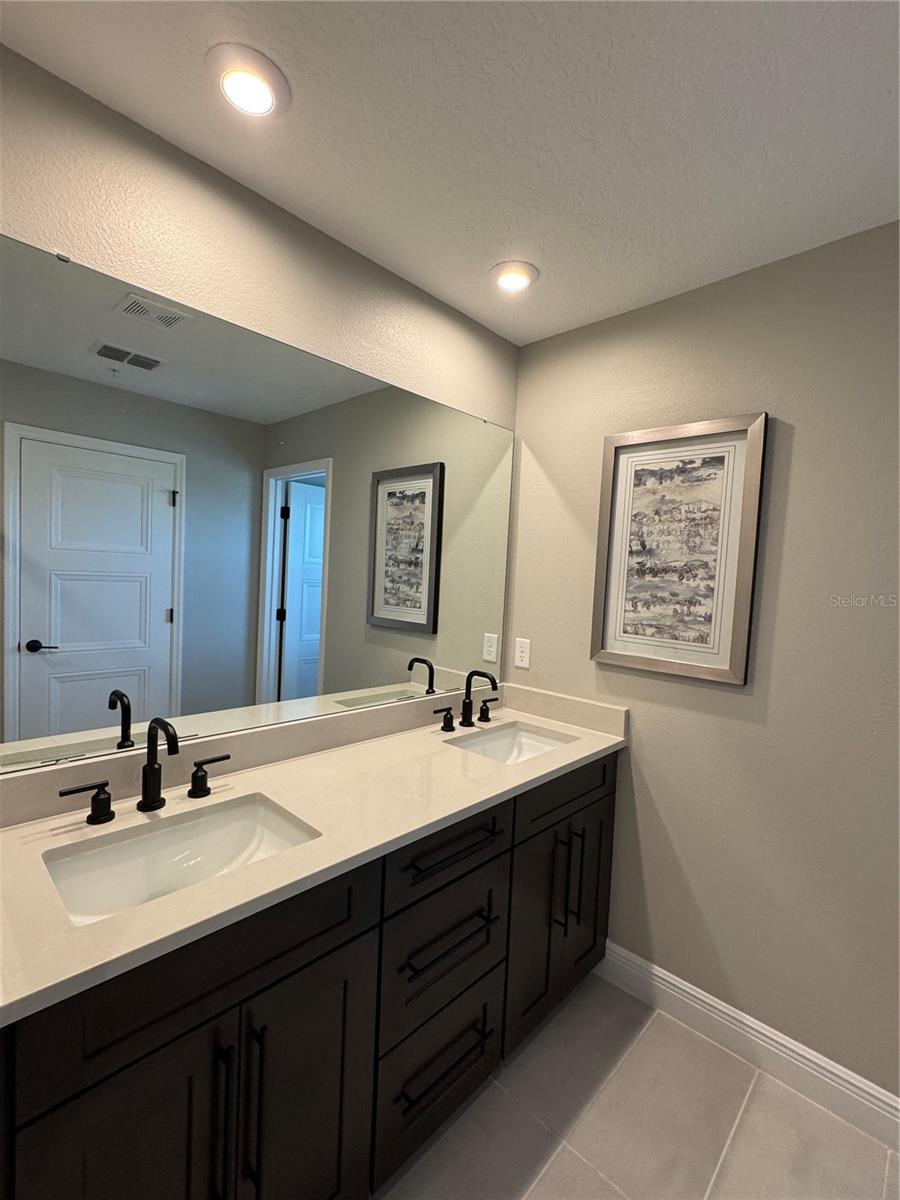 Image 21 of 26 For 12455 Shipwatch