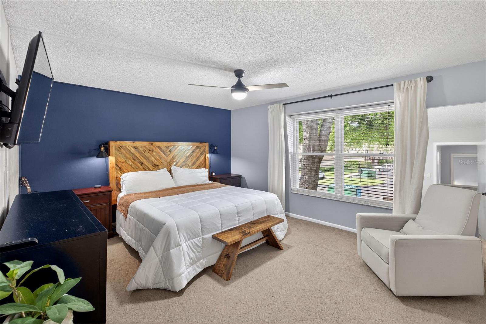 Image 10 of 29 For 200 Saint Andrews Boulevard 2901