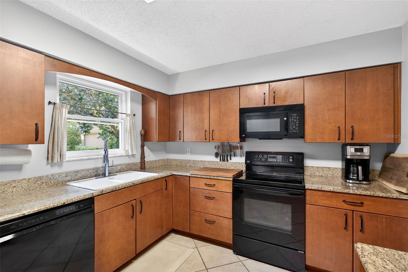 Image 28 of 29 For 200 Saint Andrews Boulevard 2901