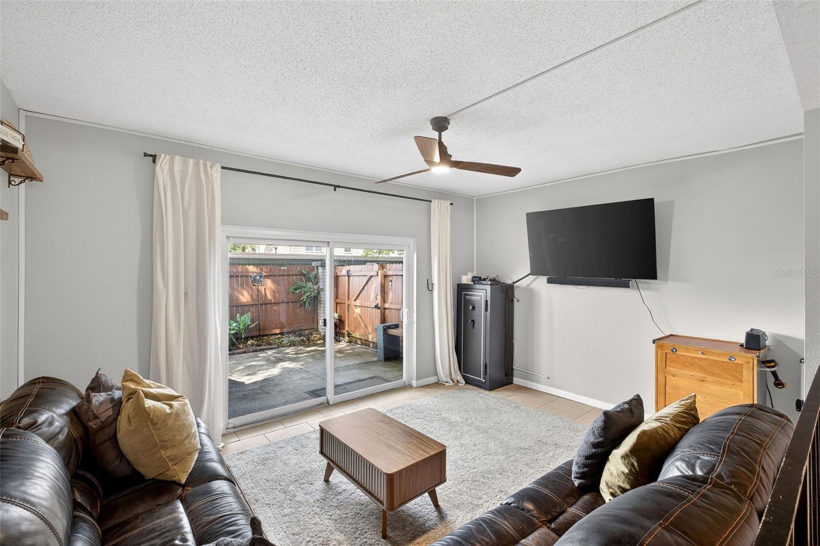 Image 3 of 29 For 200 Saint Andrews Boulevard 2901