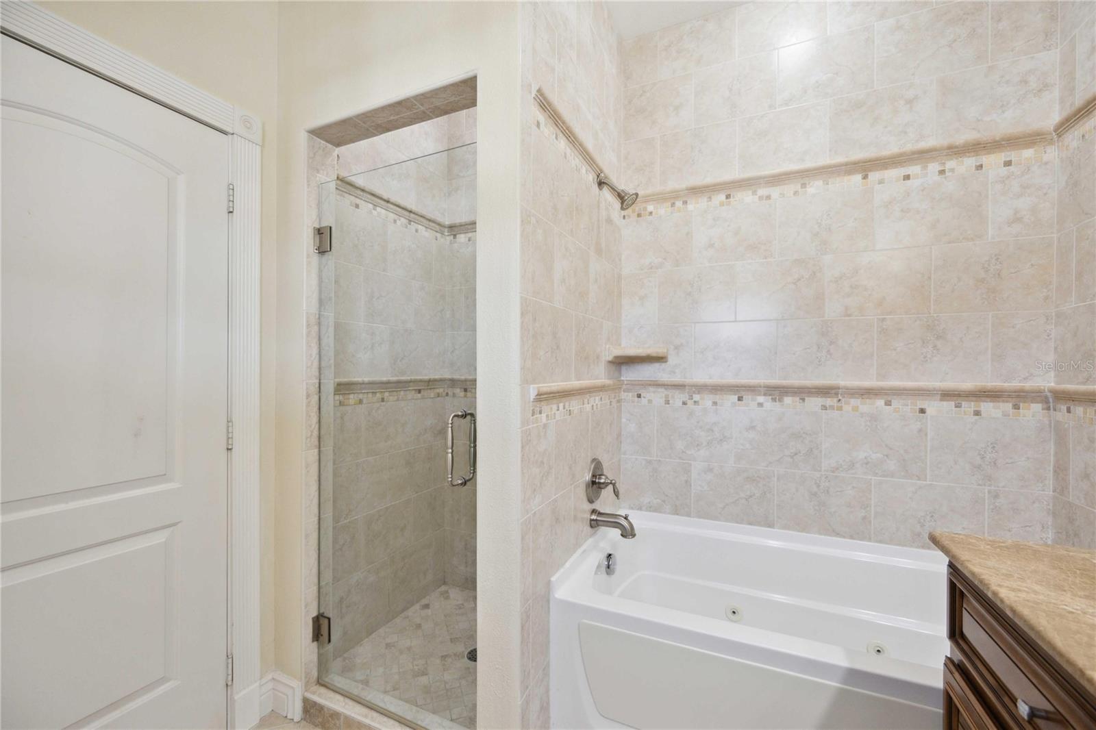 Image 27 of 97 For 1621 Dr Martin Luther King Way