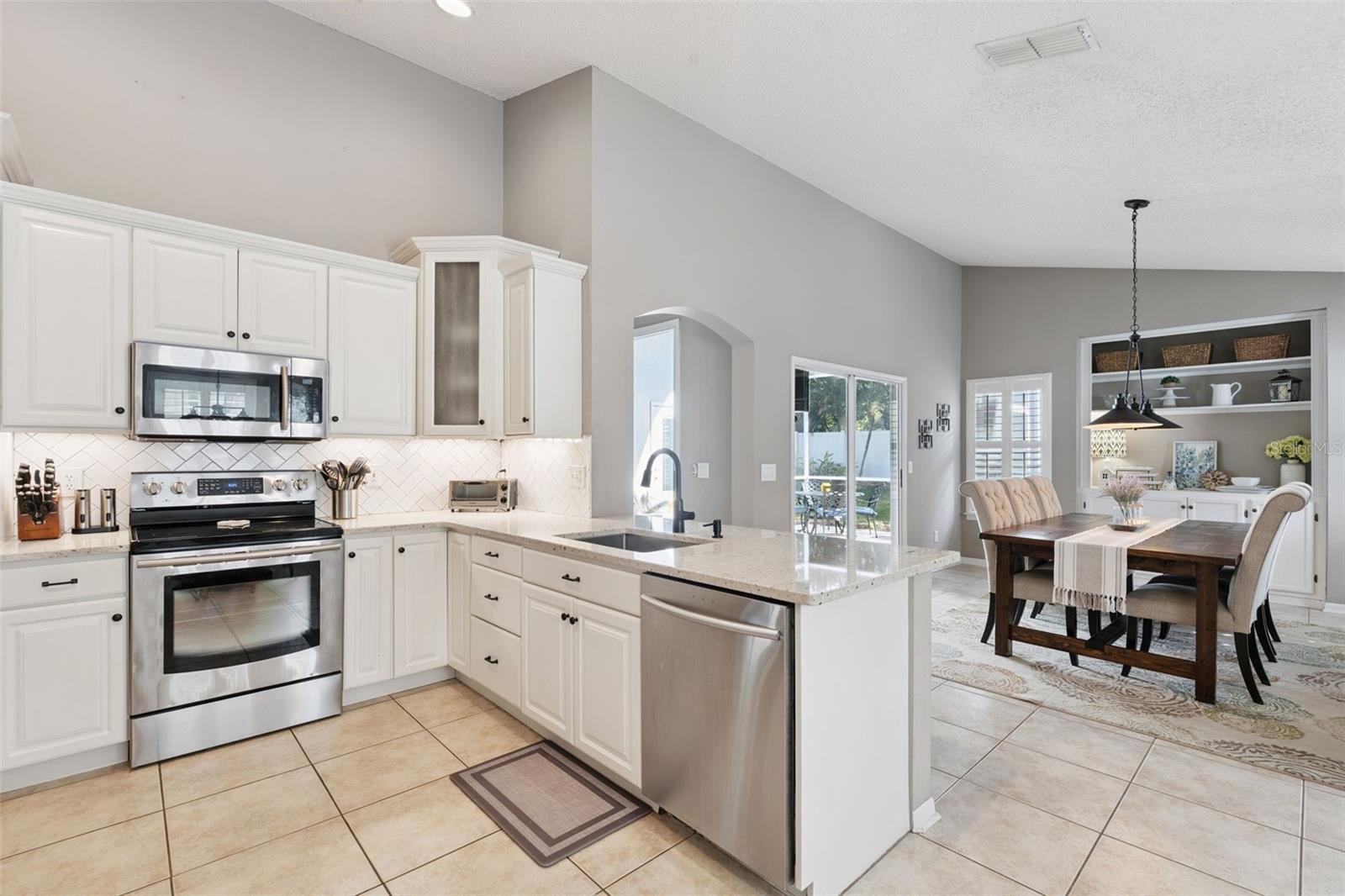 Image 17 of 63 For 271 Wescliff Drive