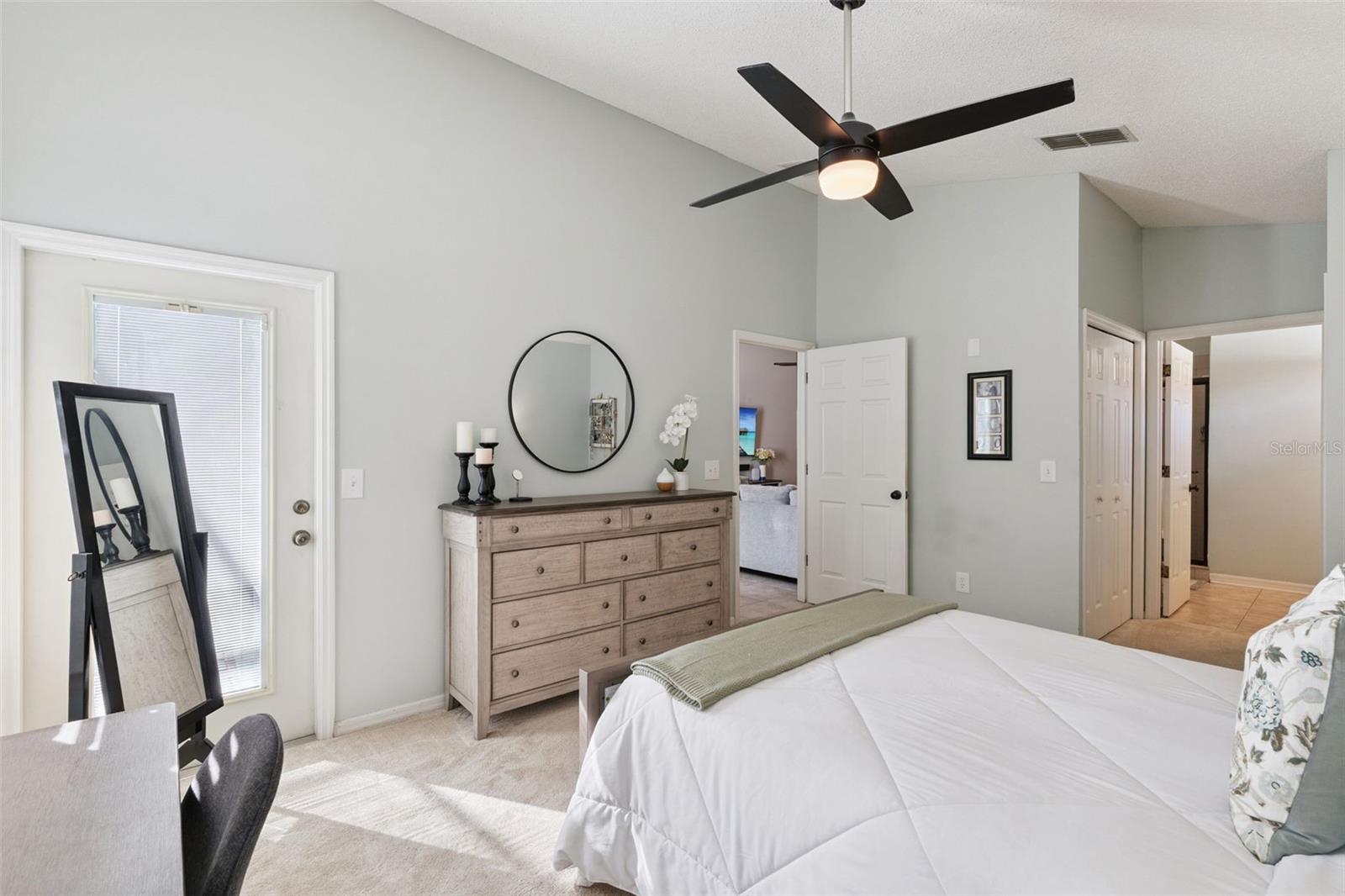 Image 23 of 63 For 271 Wescliff Drive