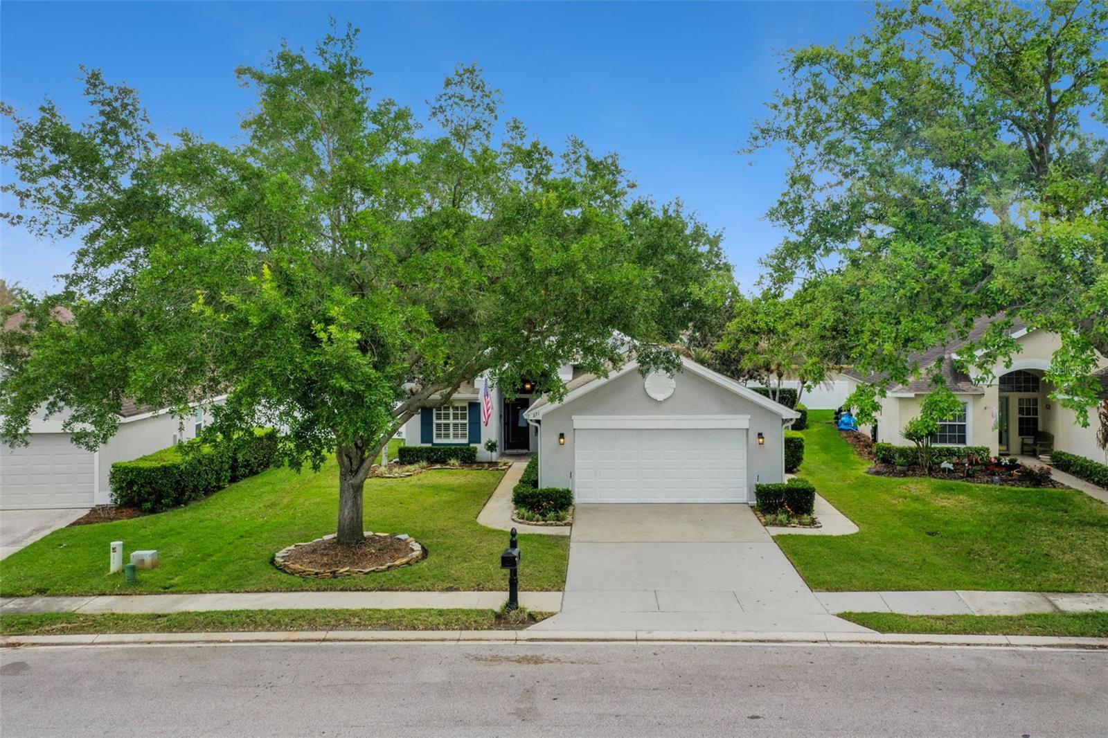 Image 42 of 63 For 271 Wescliff Drive