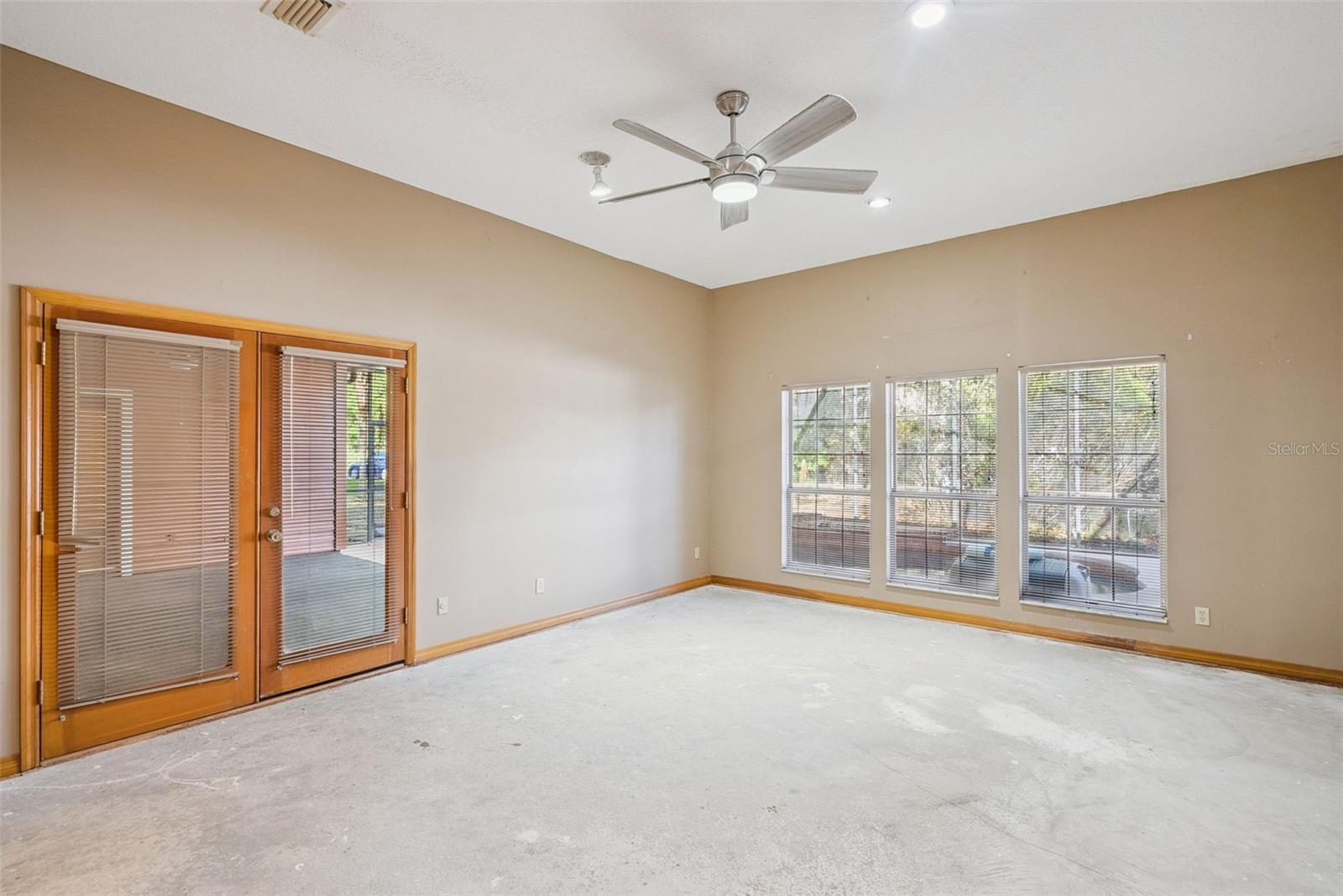 Image 17 of 36 For 1005 Lingo Circle