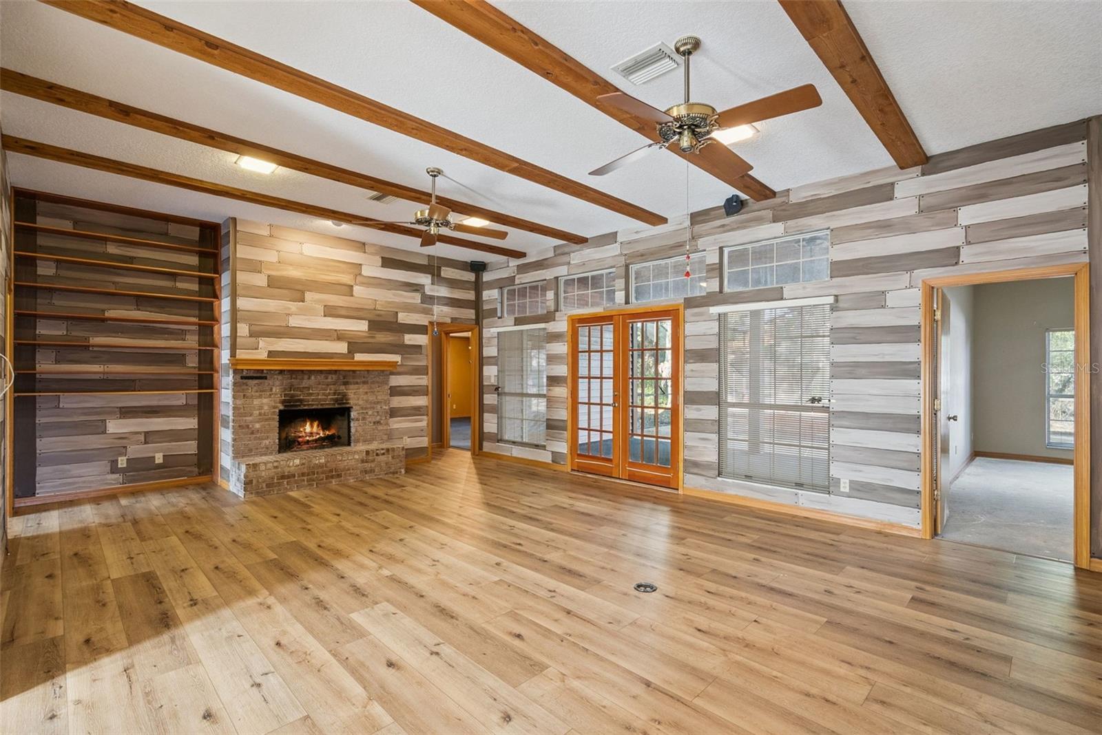 Image 5 of 36 For 1005 Lingo Circle