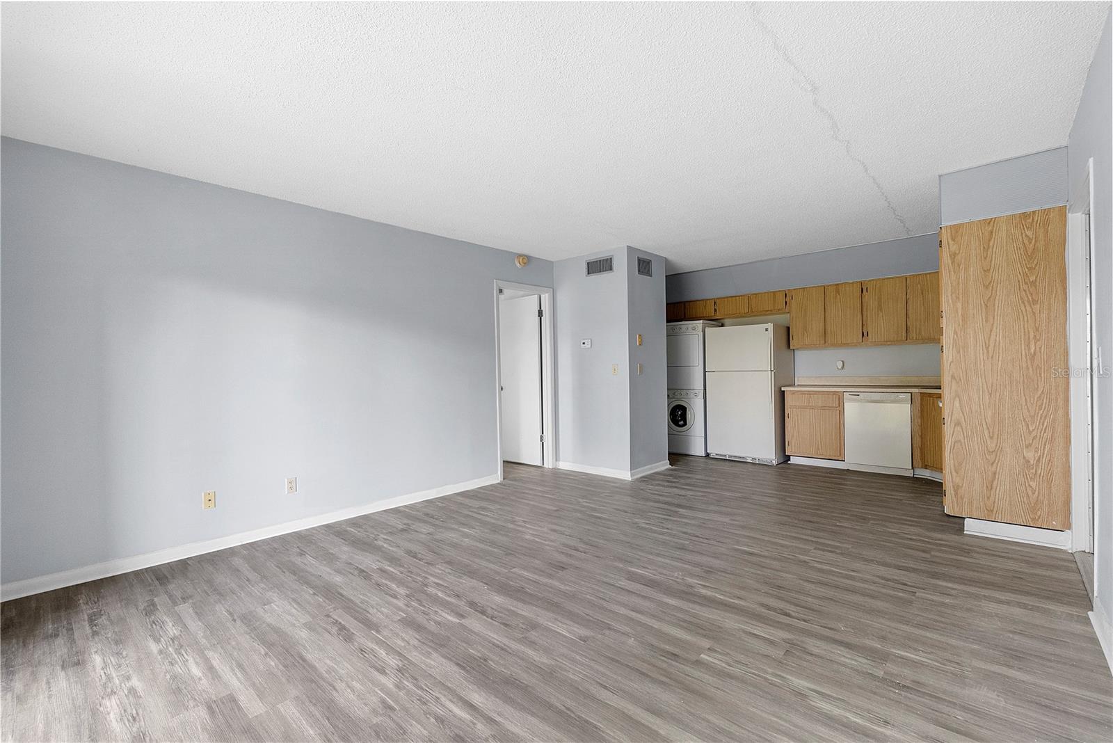 Image 5 of 19 For 8203 Sun Spring Circle 62