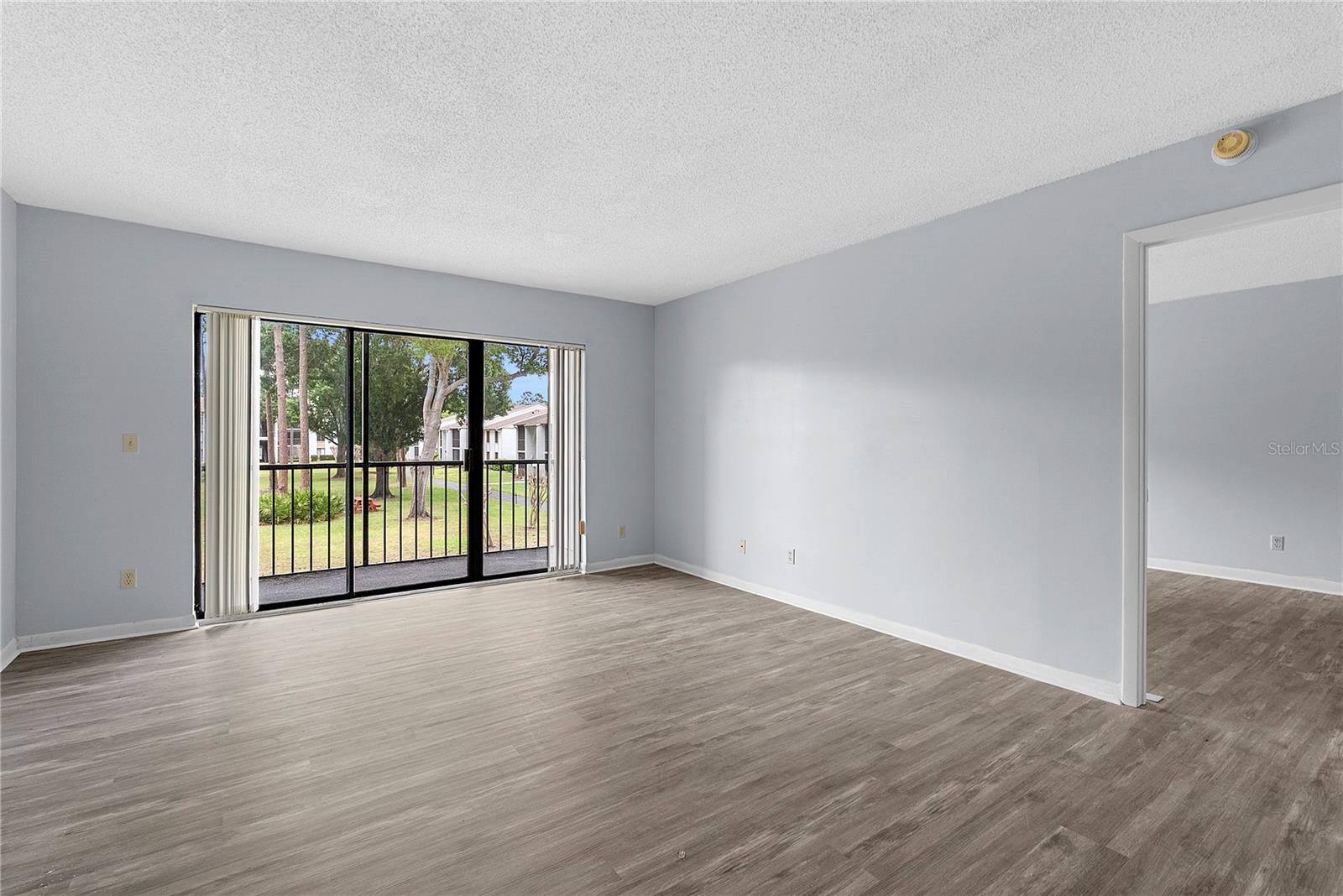 Image 6 of 19 For 8203 Sun Spring Circle 62