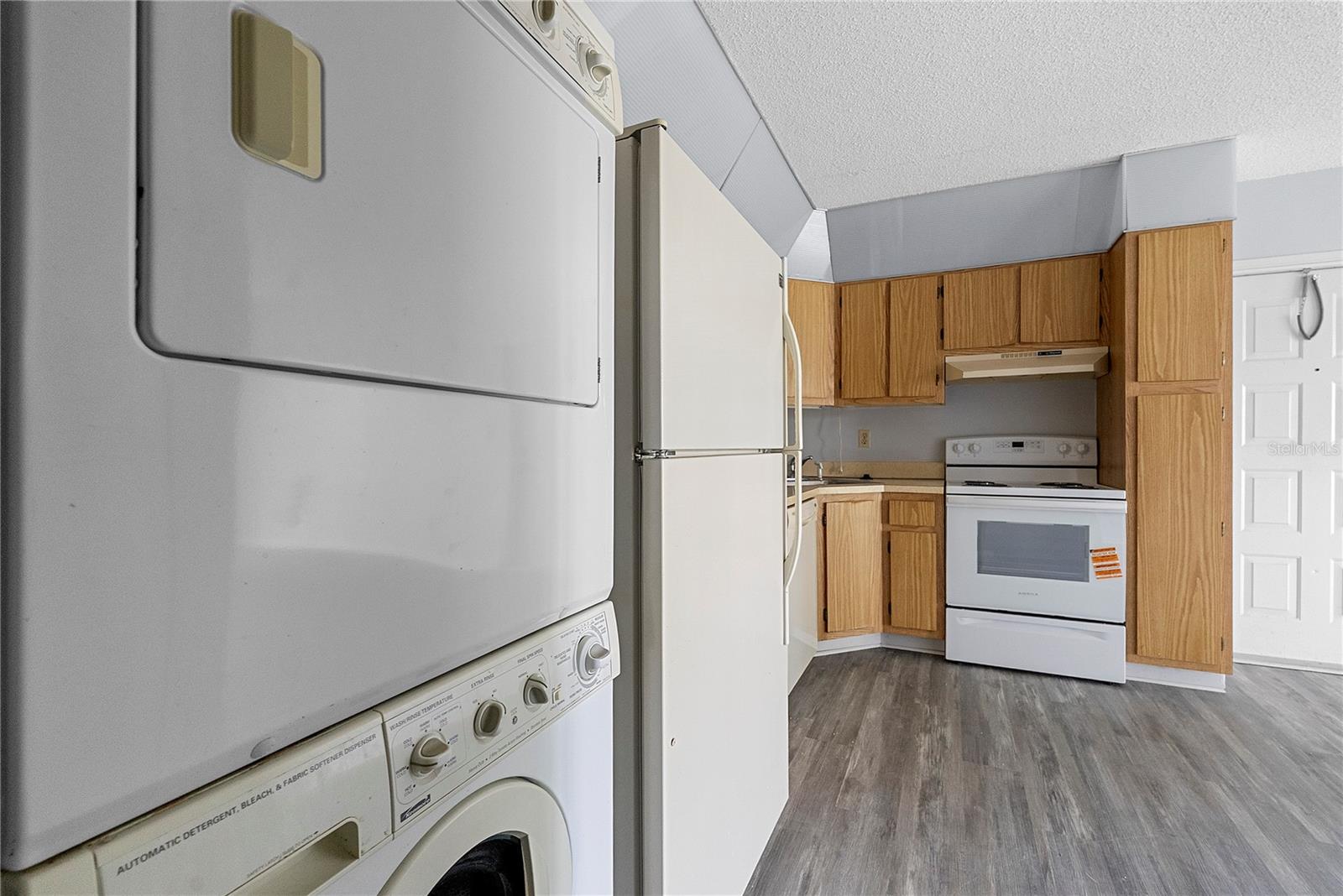 Image 8 of 19 For 8203 Sun Spring Circle 62