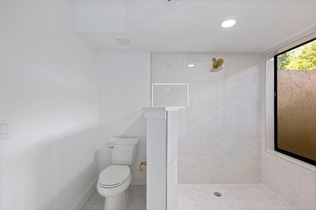 Image 28 of 47 For 1215 Salerno Court 1215