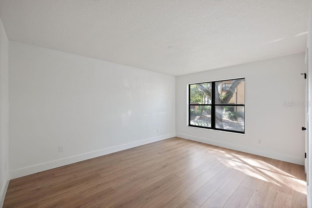 Image 31 of 47 For 1215 Salerno Court 1215