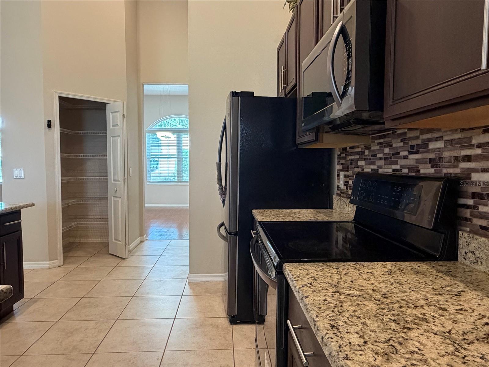 Image 18 of 53 For 10237 Facet Court