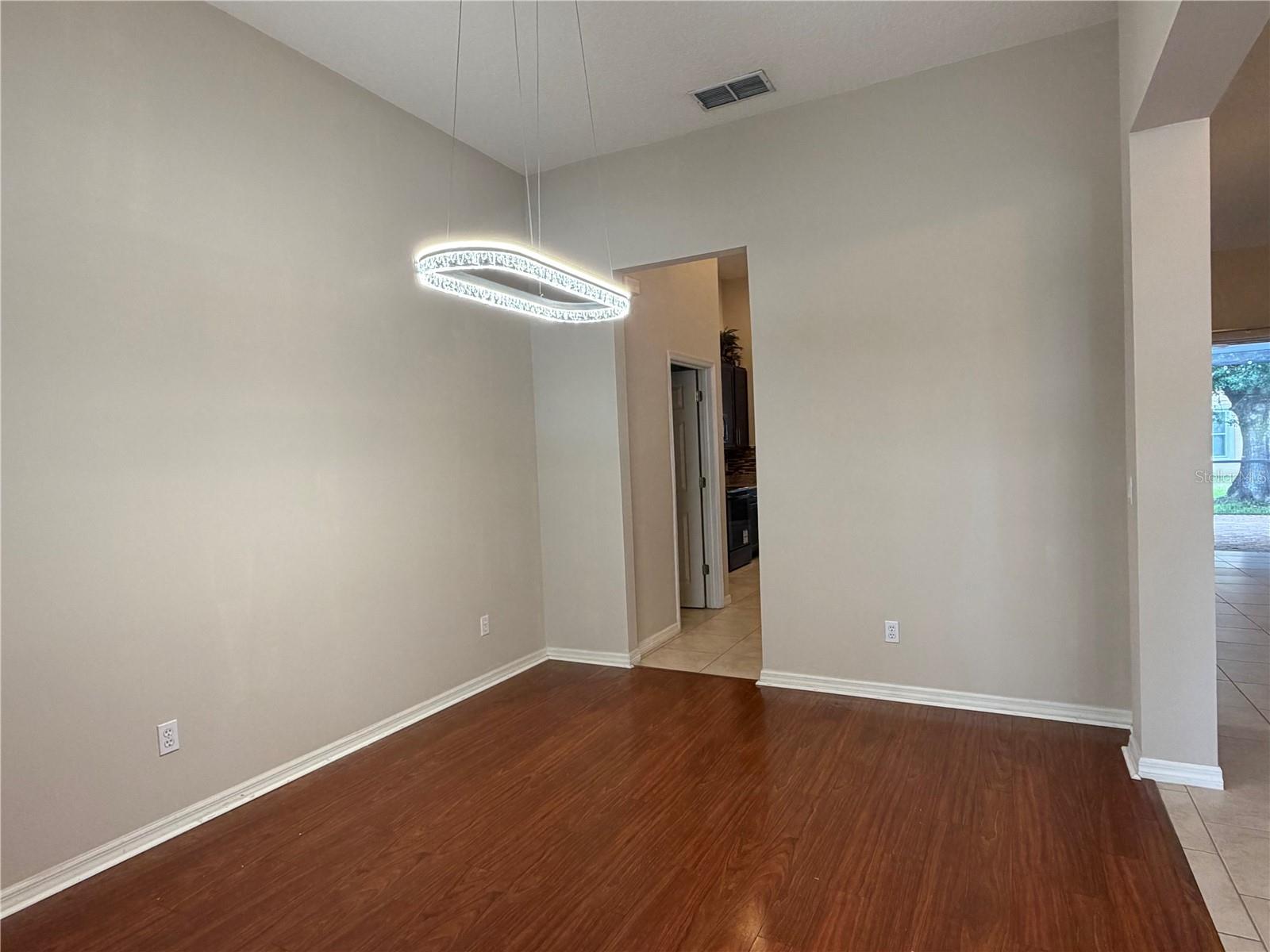 Image 8 of 53 For 10237 Facet Court