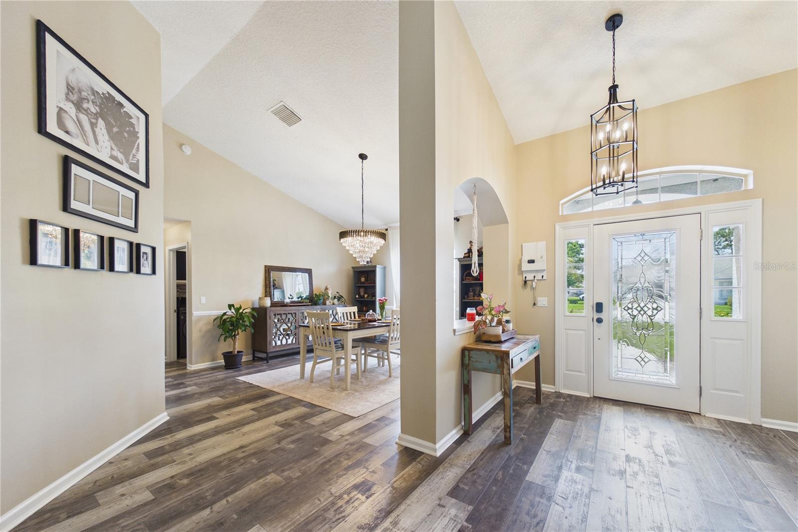 Image 18 of 65 For 2487 Winged Elm Drive E