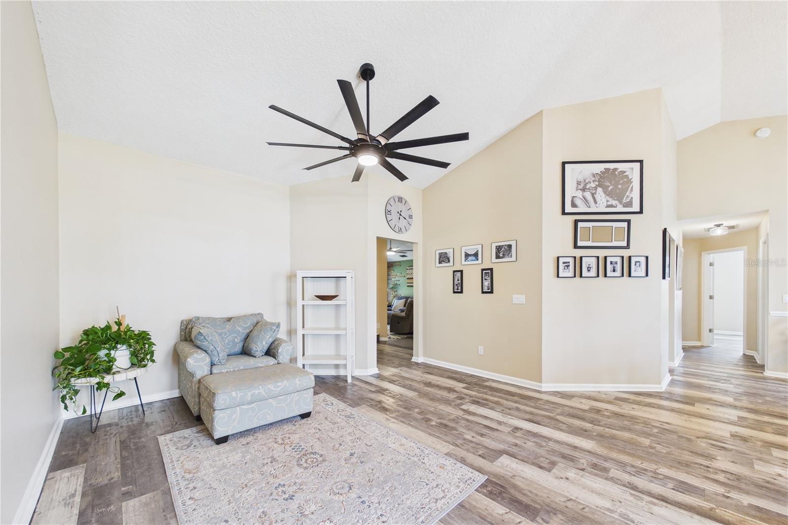 Image 19 of 65 For 2487 Winged Elm Drive E