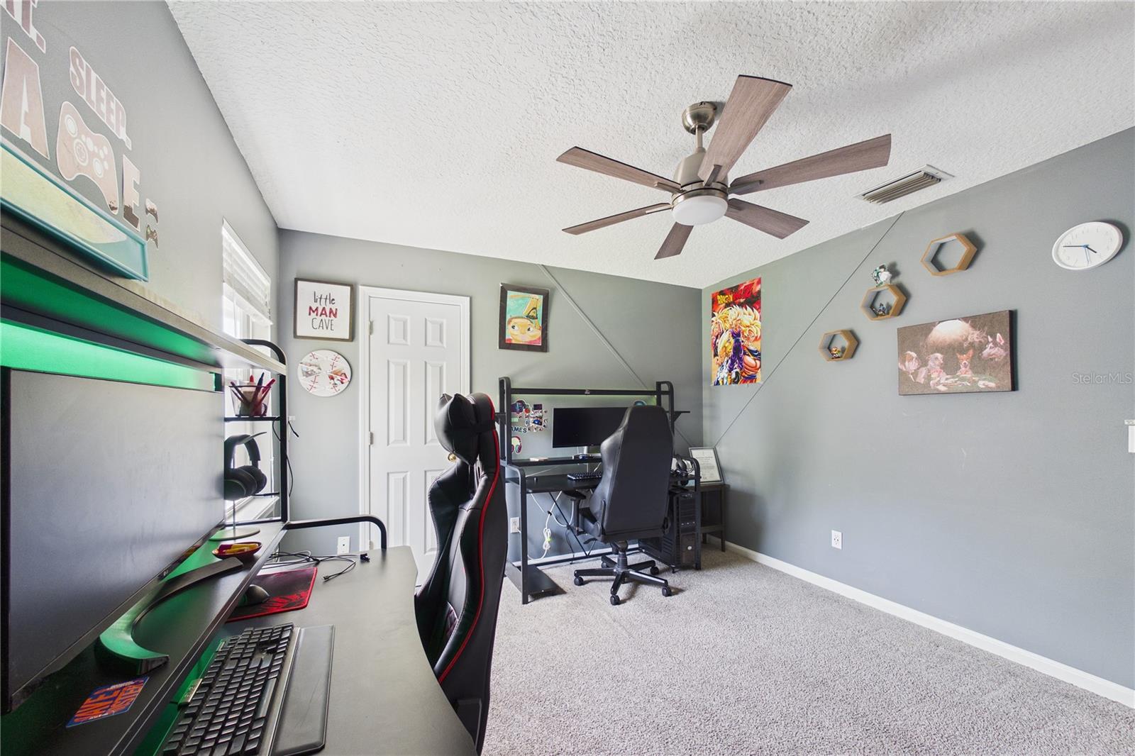 Image 32 of 65 For 2487 Winged Elm Drive E