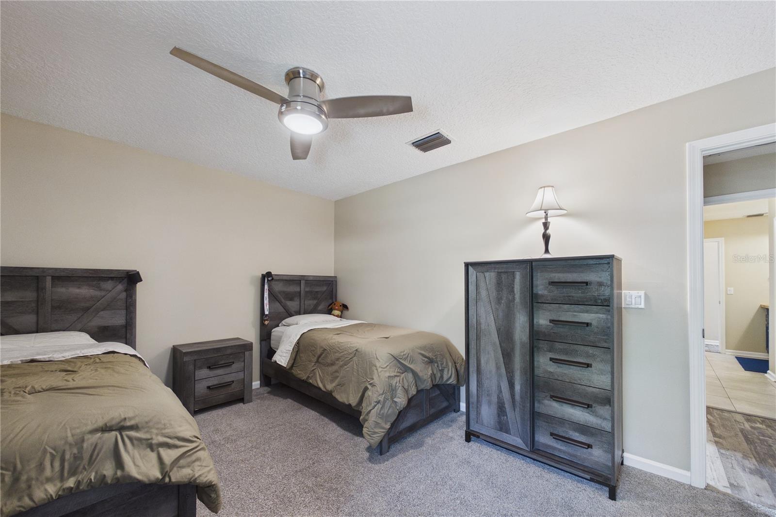 Image 34 of 65 For 2487 Winged Elm Drive E