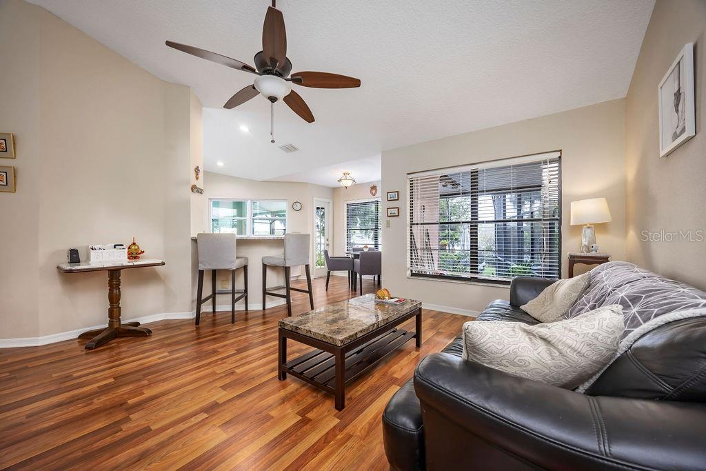 Image 11 of 46 For 8701 Rose Pointe Court