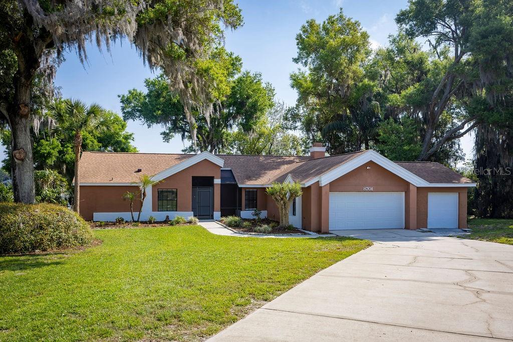 Image 2 of 46 For 8701 Rose Pointe Court