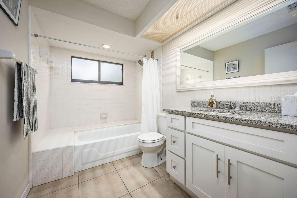 Image 22 of 46 For 8701 Rose Pointe Court