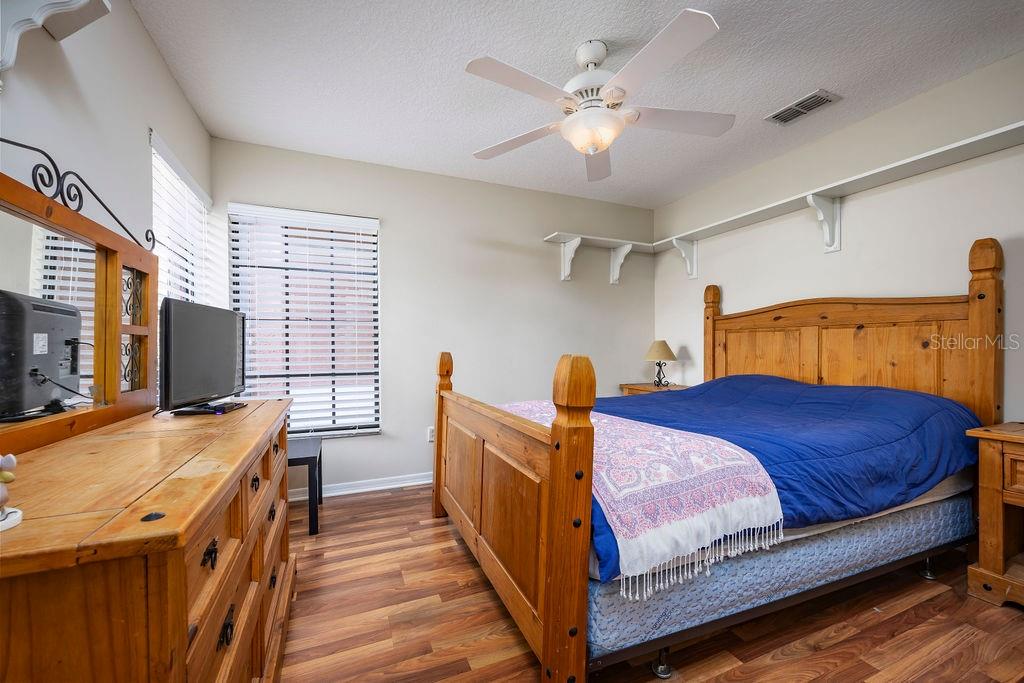 Image 23 of 46 For 8701 Rose Pointe Court