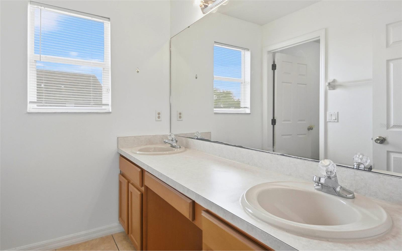 Image 29 of 41 For 2838 Sweetspire Circle