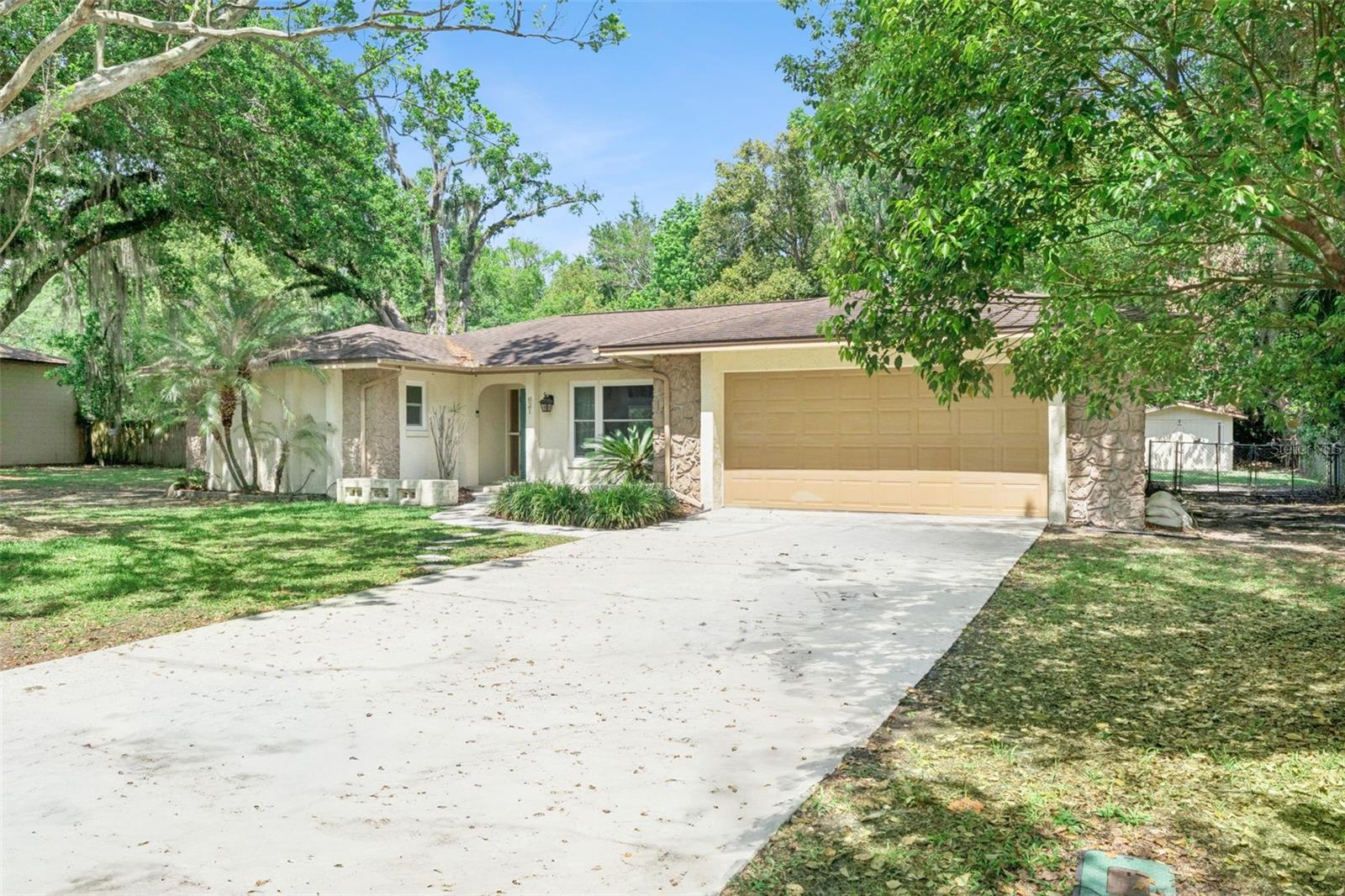 Image 3 of 51 For 621 Little Wekiva Road