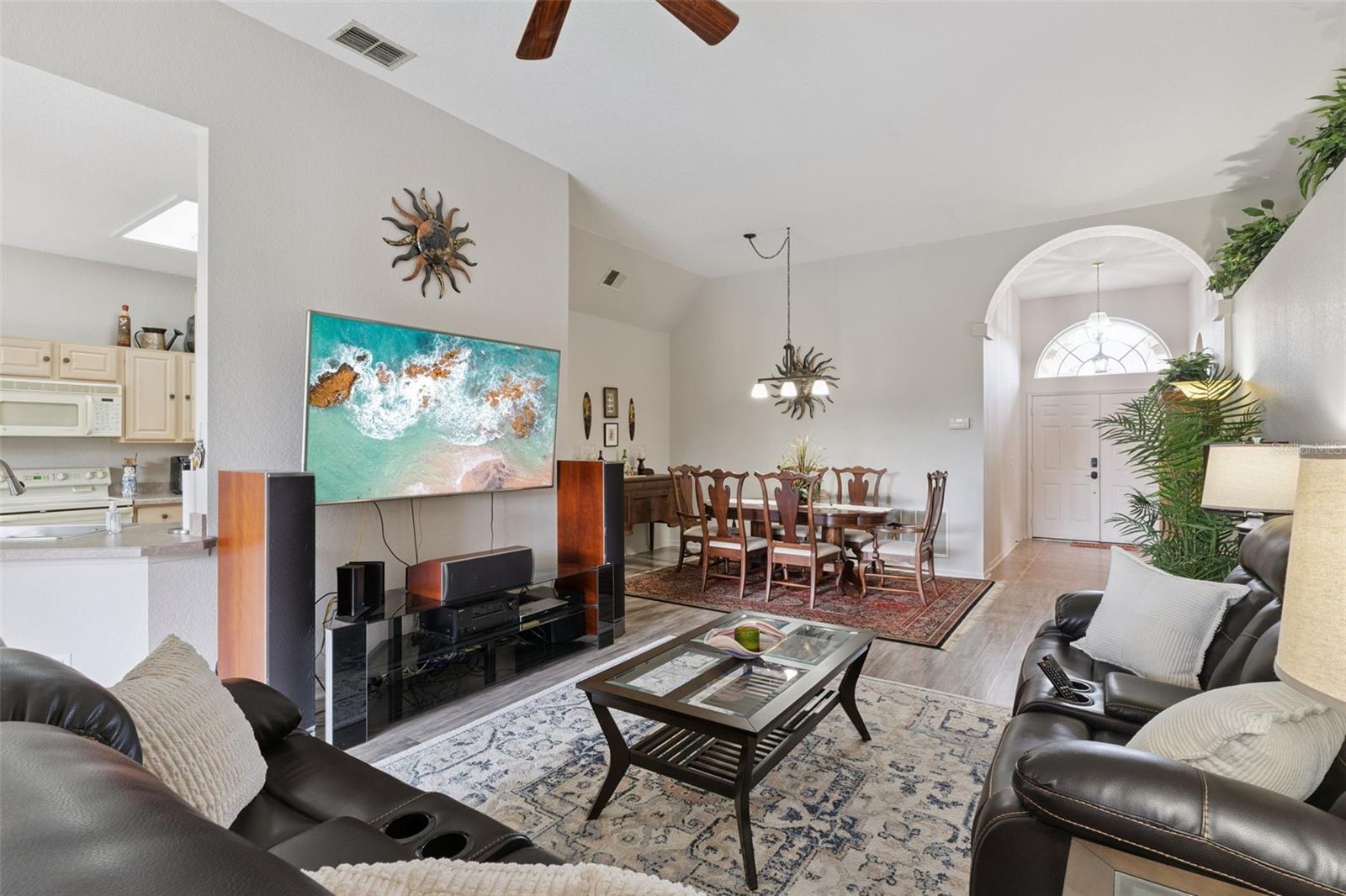 Image 18 of 38 For 369 Mohave Terrace