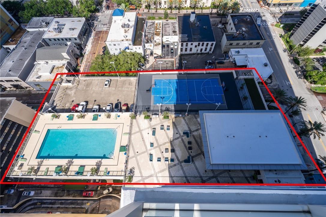 Image 22 of 27 For 150 Robinson Street 2112