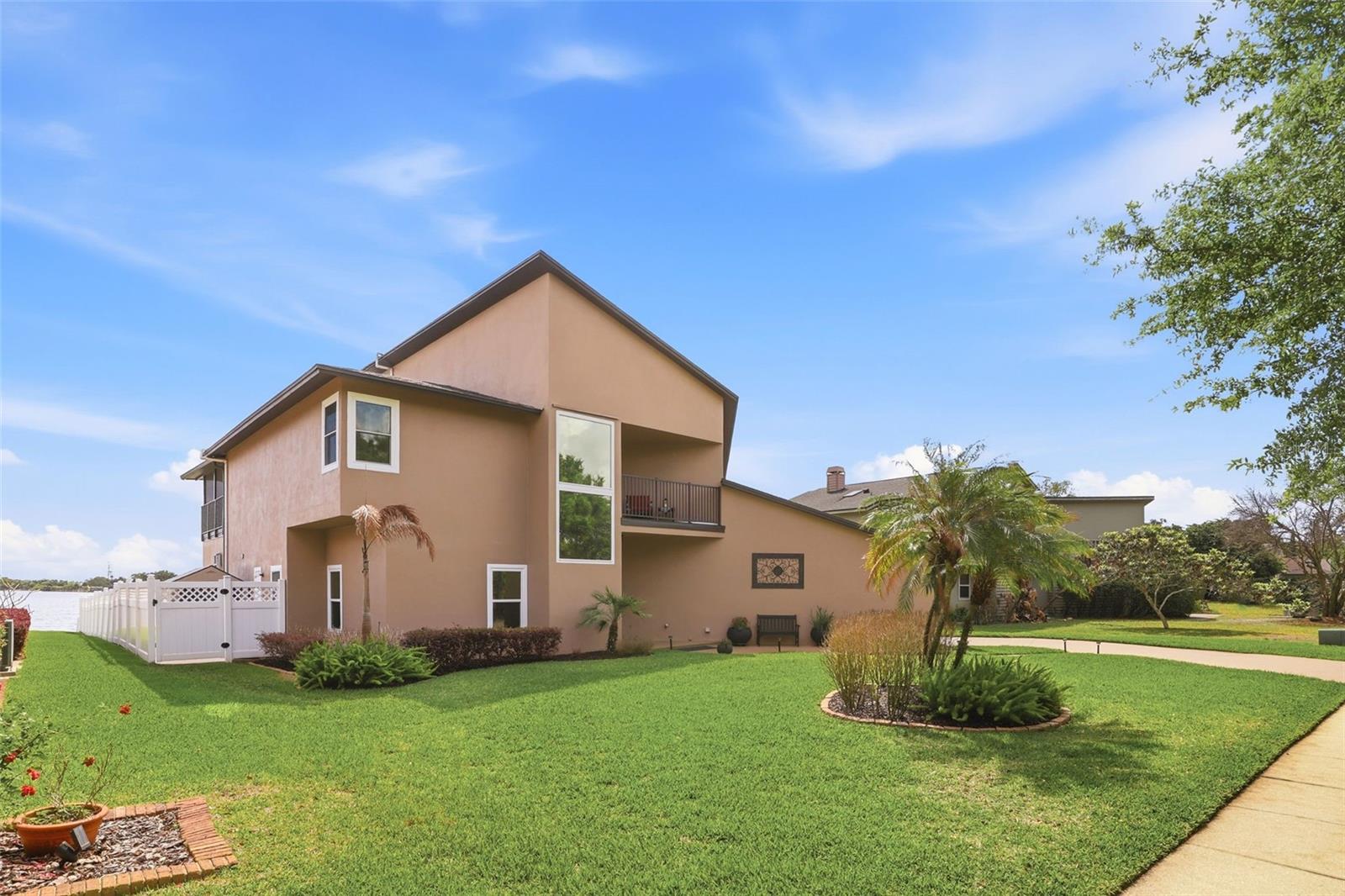 Image 2 of 47 For 381 Prairie Lake Cove