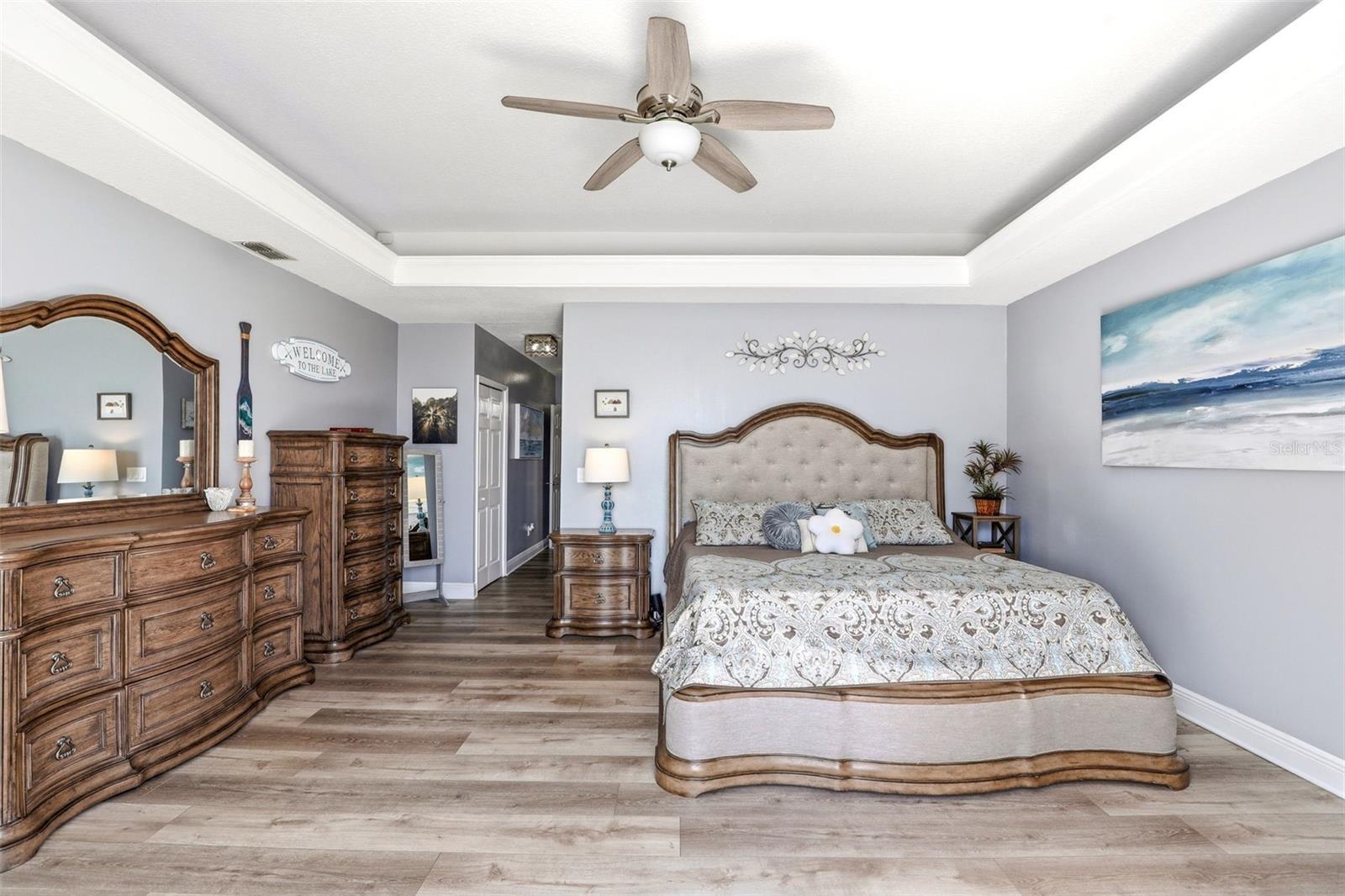 Image 20 of 47 For 381 Prairie Lake Cove