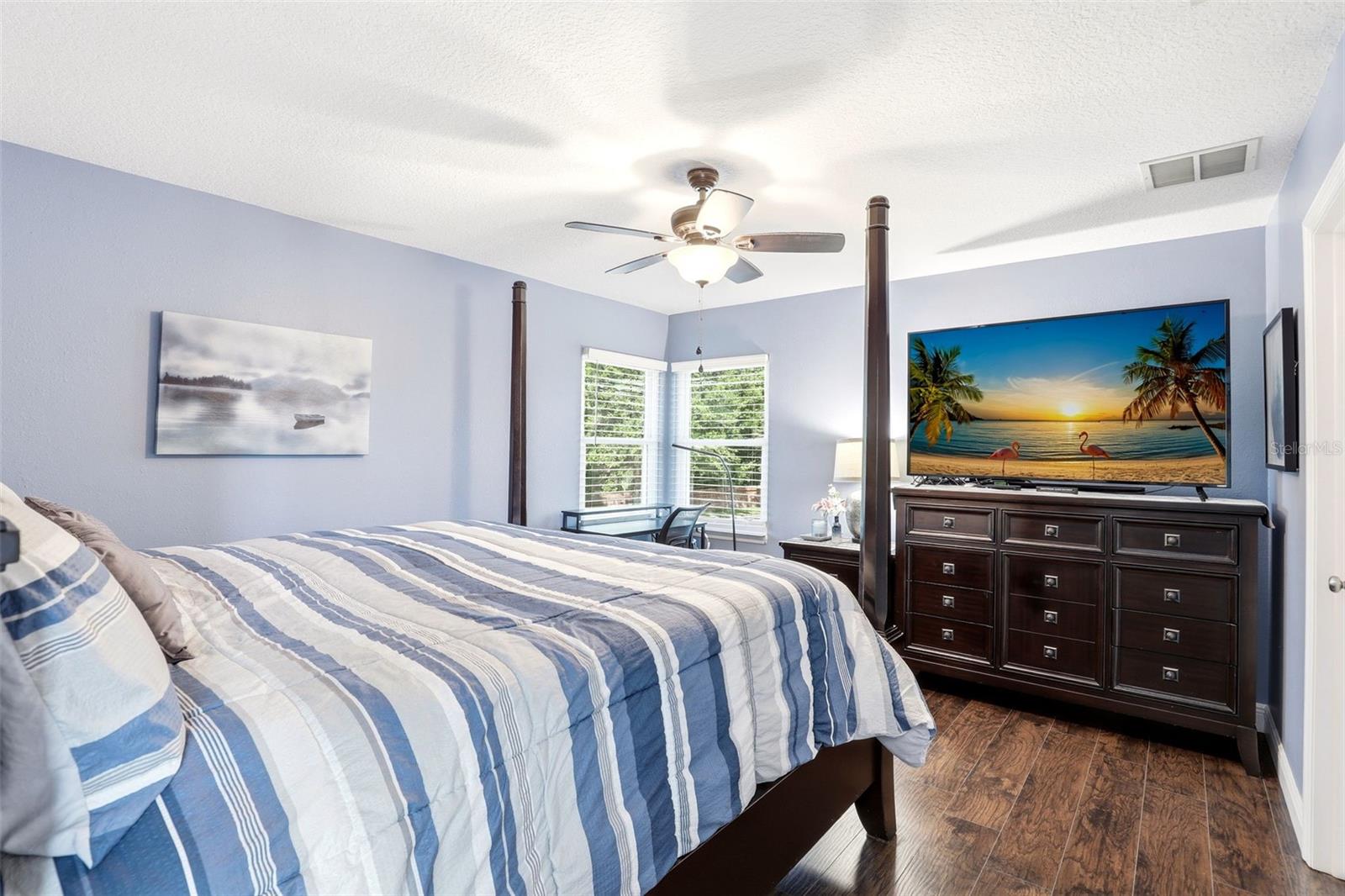 Image 23 of 47 For 381 Prairie Lake Cove