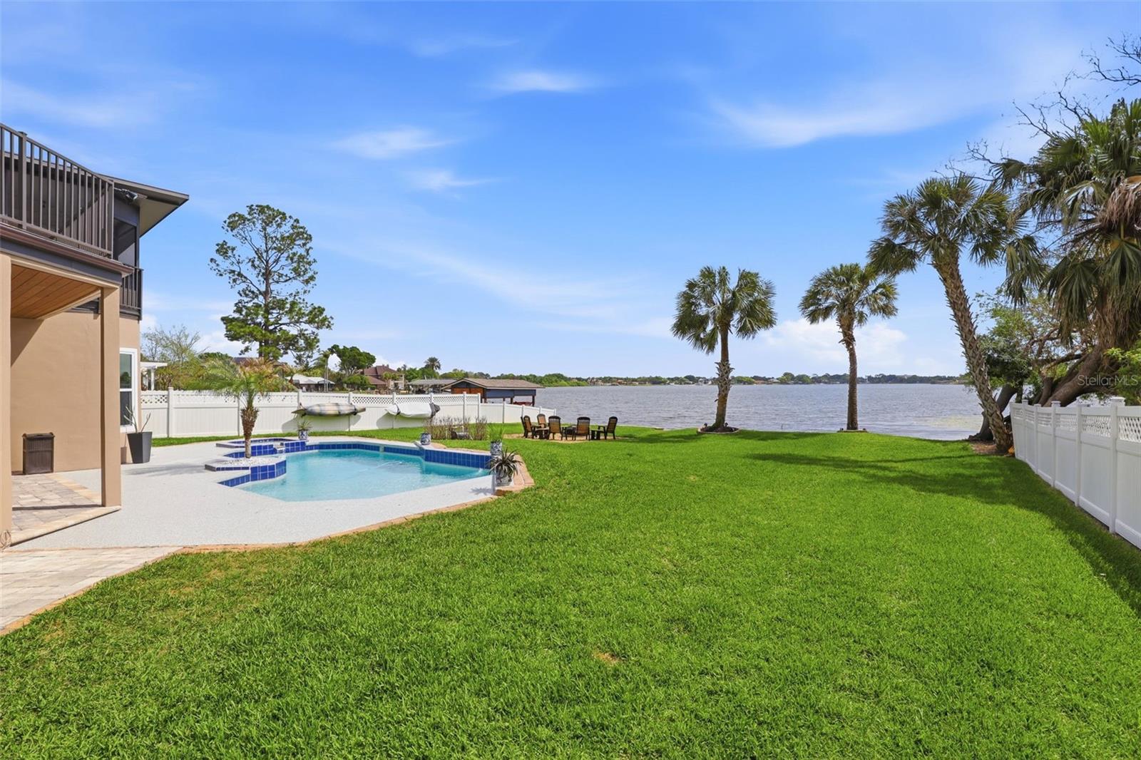 Image 39 of 47 For 381 Prairie Lake Cove