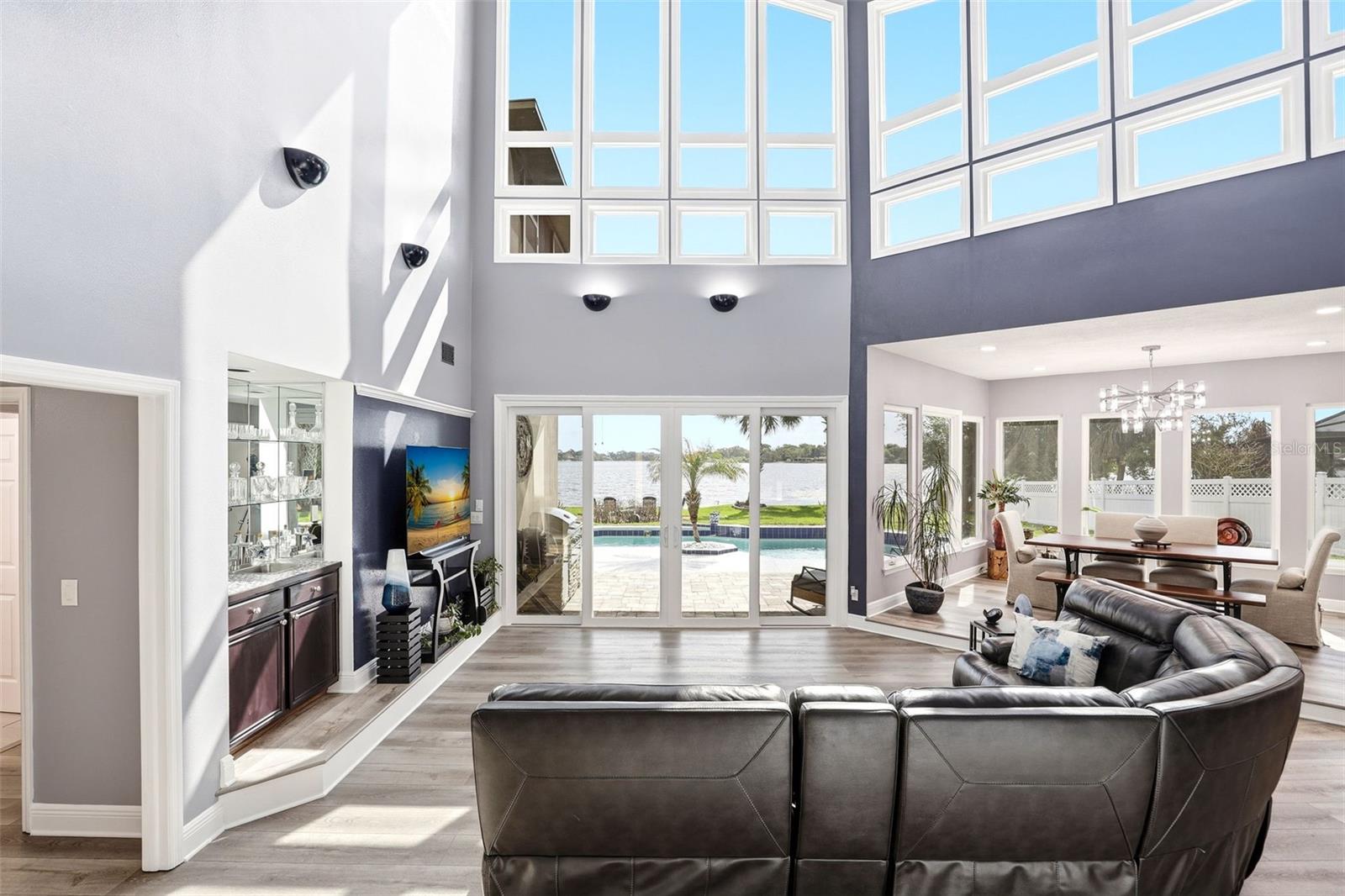 Image 5 of 47 For 381 Prairie Lake Cove