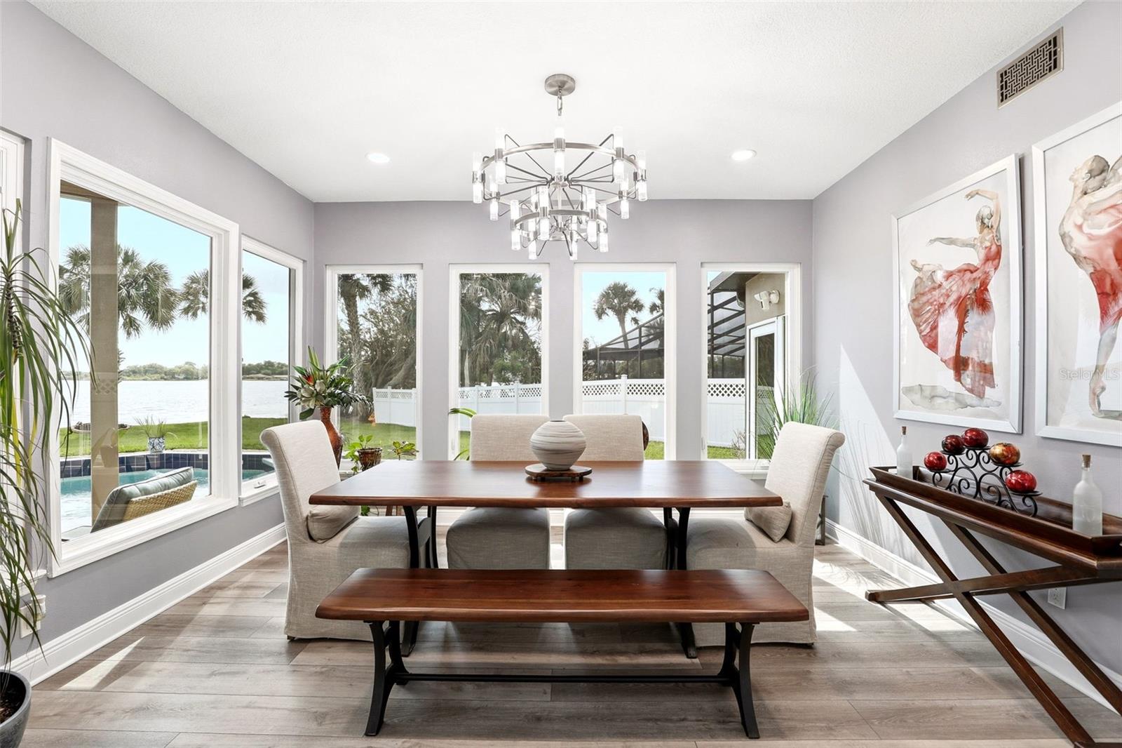 Image 8 of 47 For 381 Prairie Lake Cove