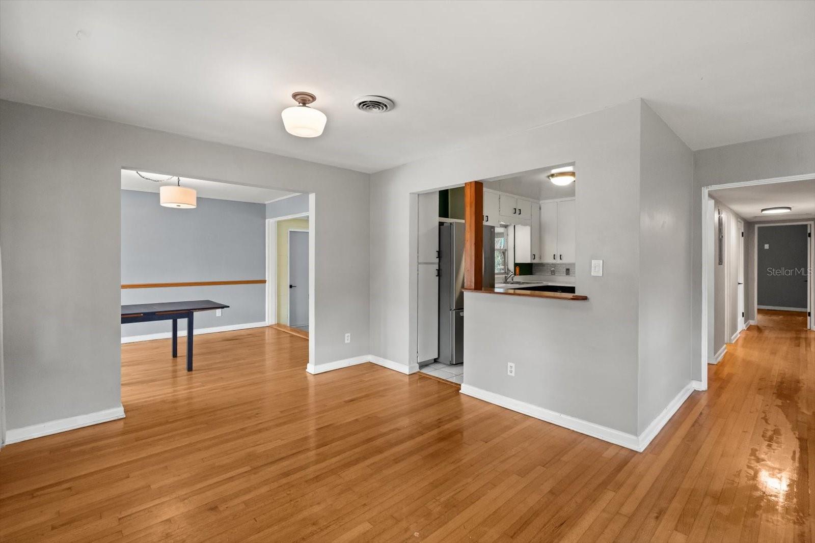 Image 6 of 18 For 361 Hickory Drive