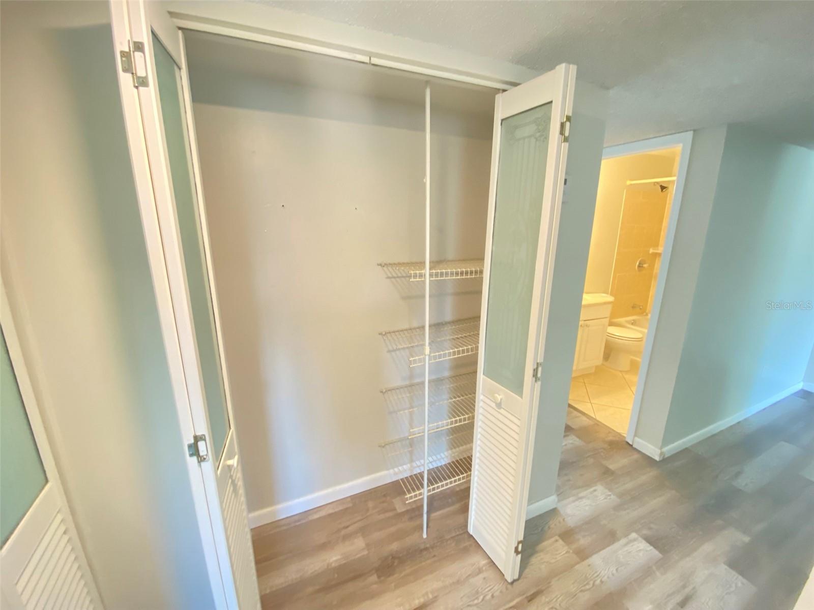 Image 12 of 21 For 525 Conway Road 154