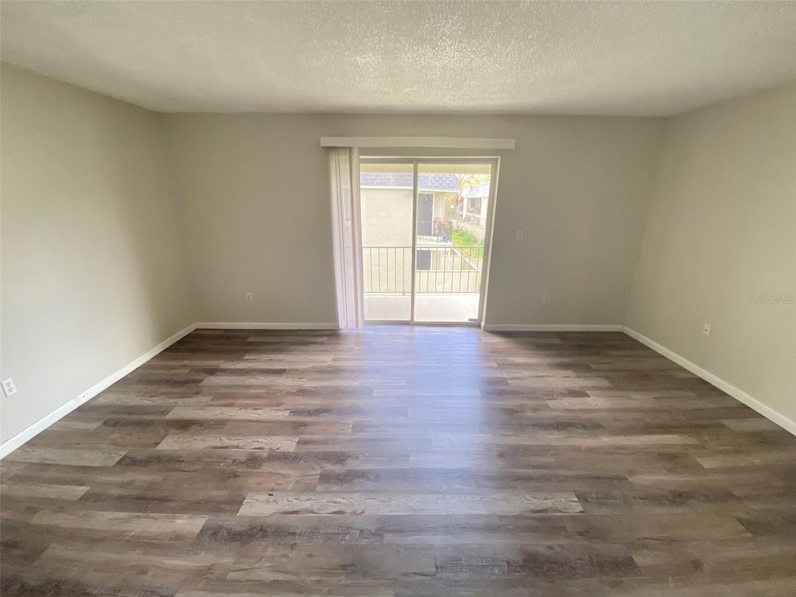 Image 4 of 21 For 525 Conway Road 154