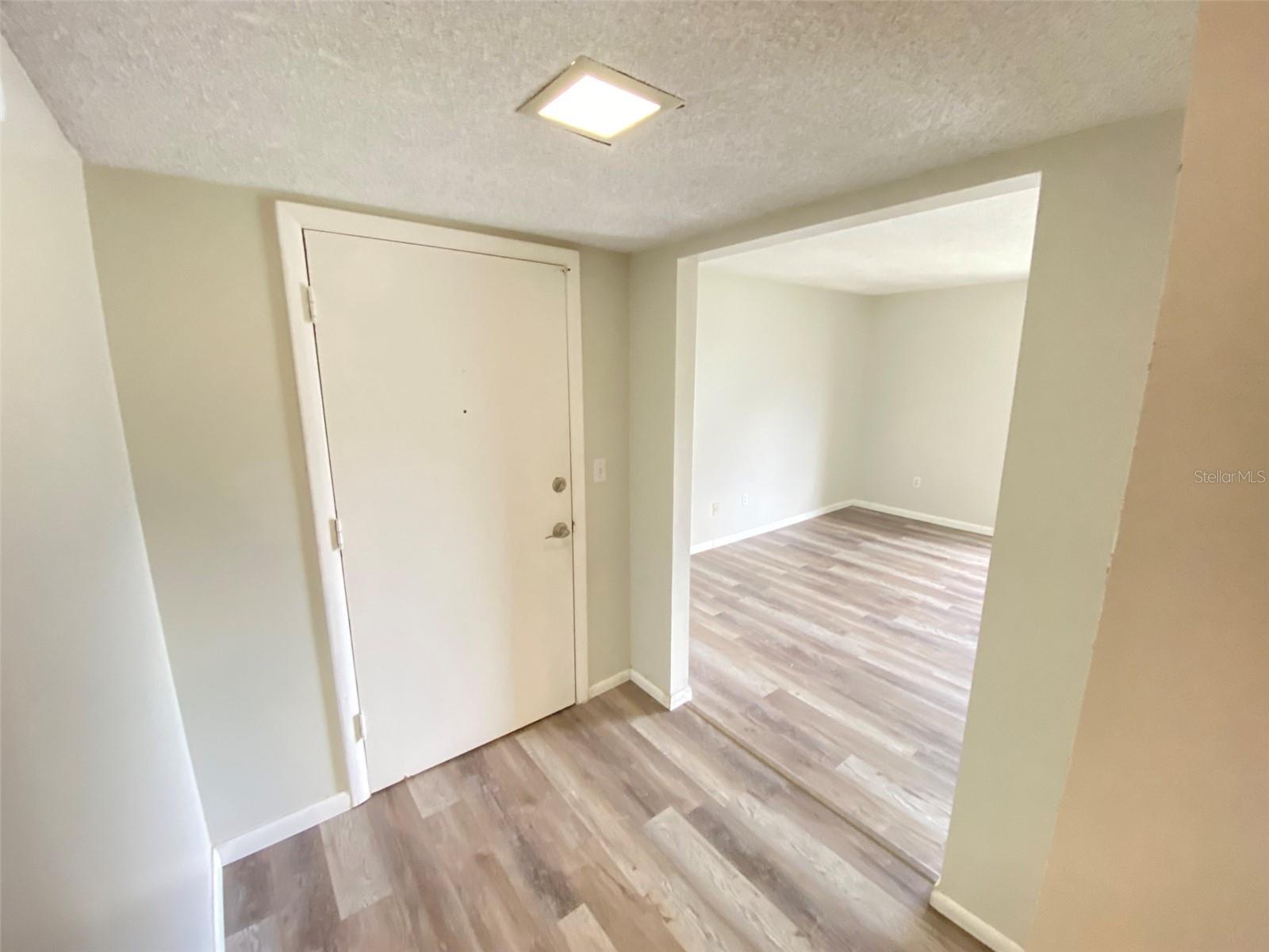 Image 5 of 21 For 525 Conway Road 154