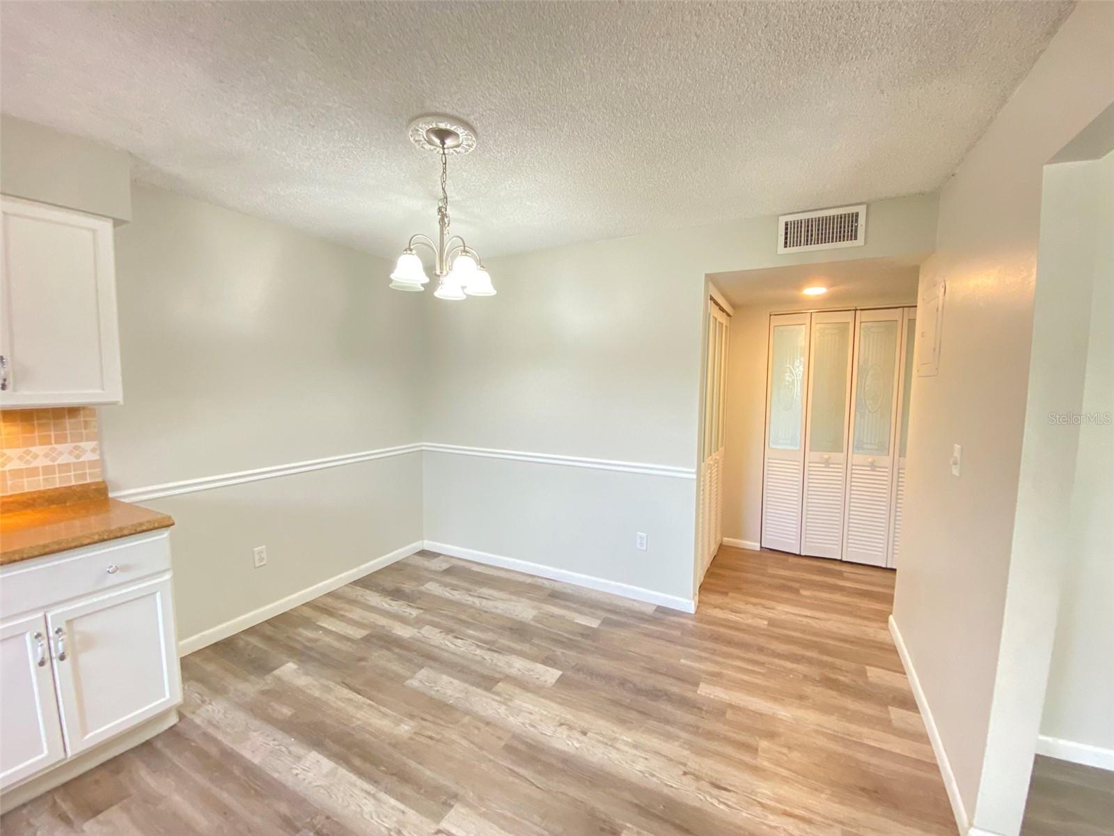 Image 8 of 21 For 525 Conway Road 154