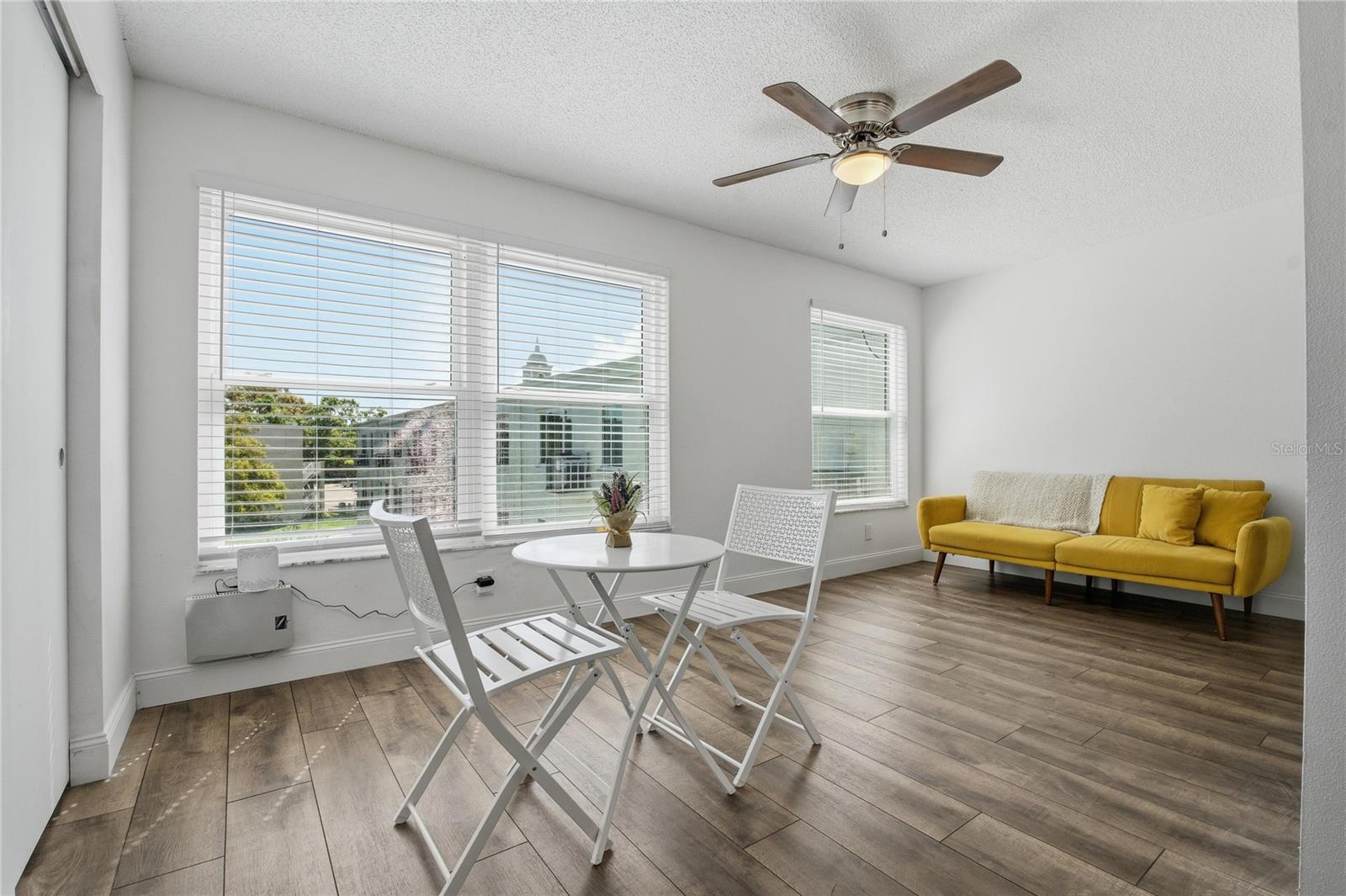 Image 10 of 29 For 2257 World Parkway Boulevard W 61