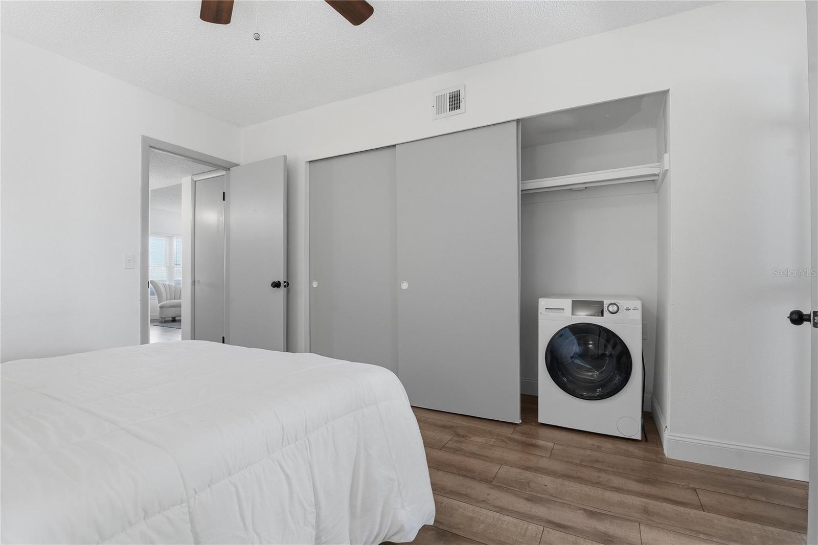 Image 14 of 29 For 2257 World Parkway Boulevard W 61