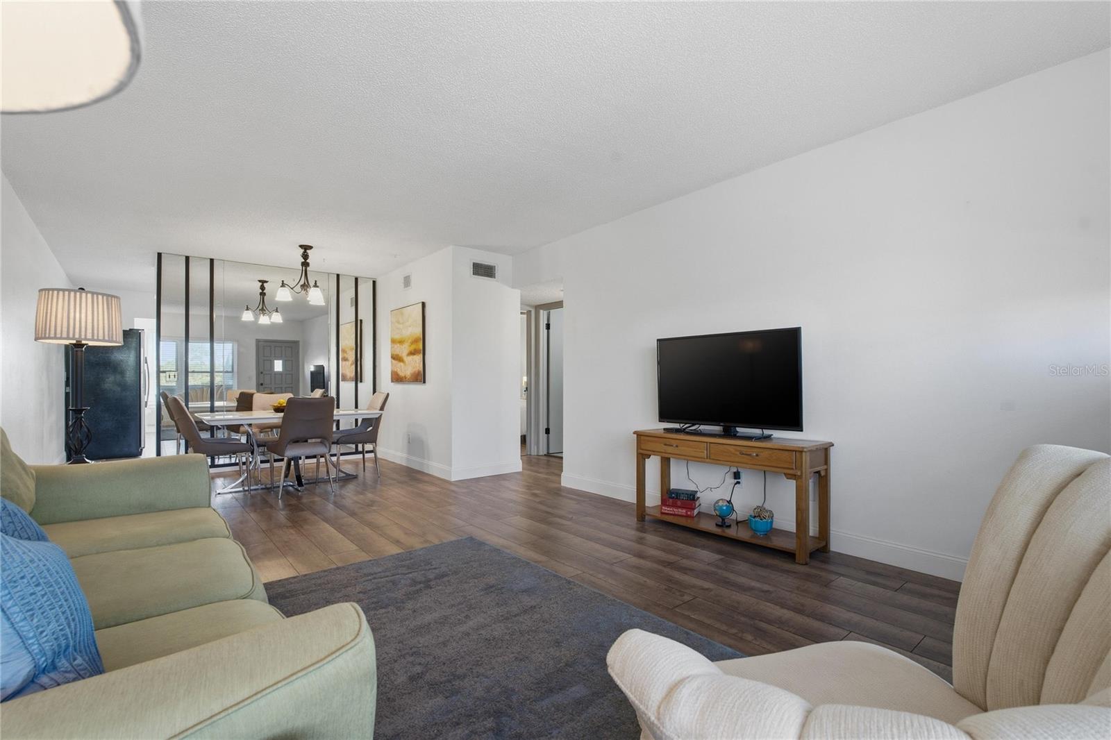 Image 5 of 29 For 2257 World Parkway Boulevard W 61