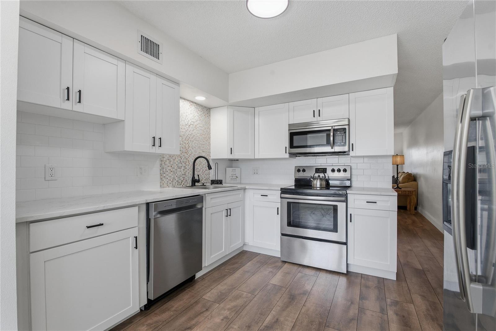 Image 9 of 29 For 2257 World Parkway Boulevard W 61