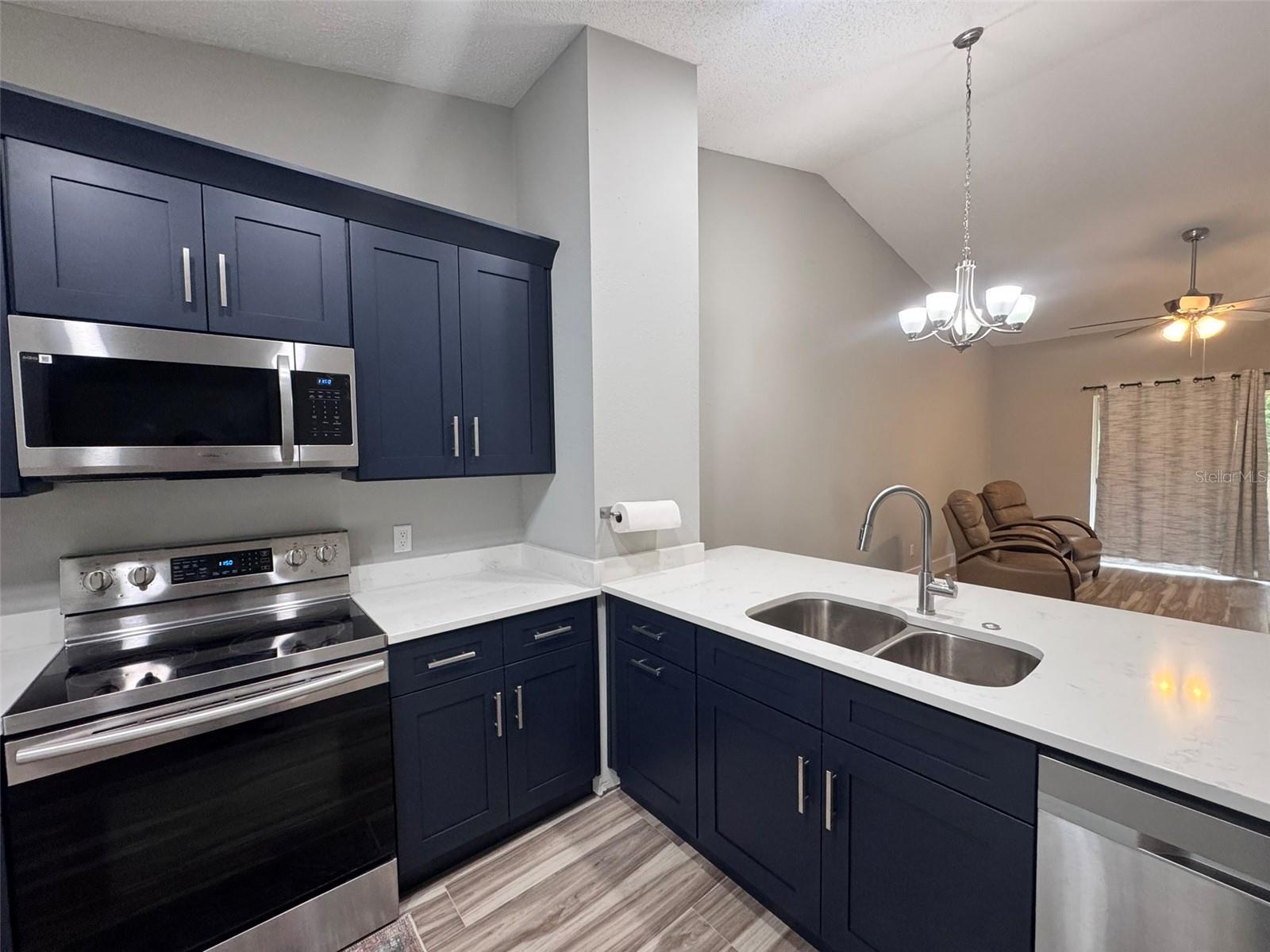 Image 12 of 24 For 13903 Timberland Drive 204