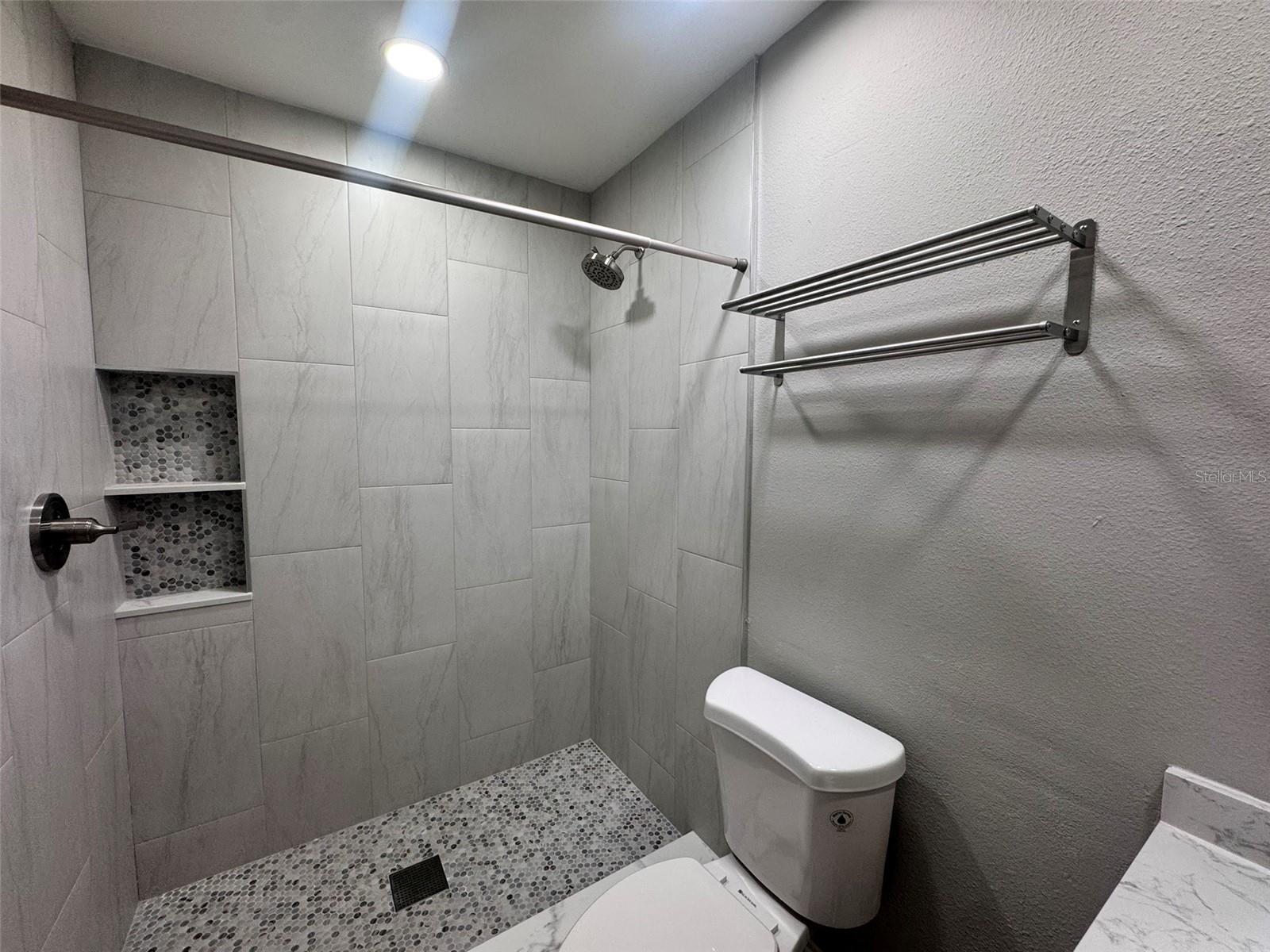 Image 17 of 24 For 13903 Timberland Drive 204