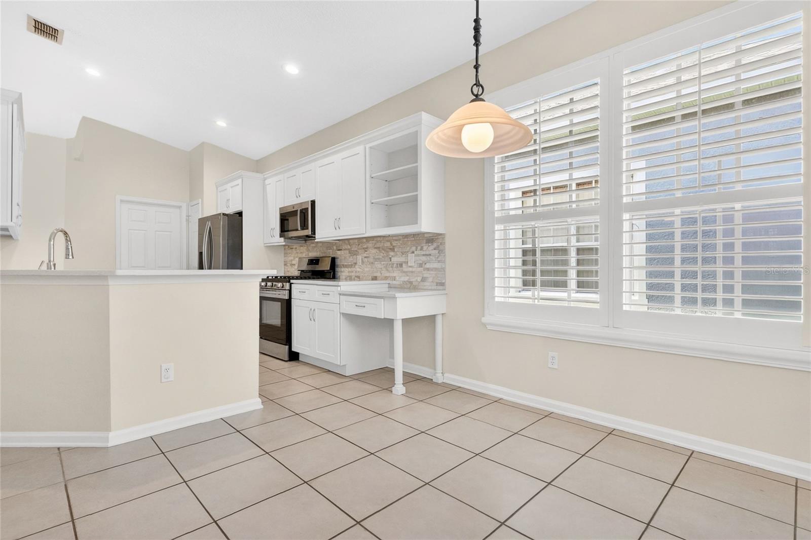 Image 7 of 37 For 3433 Clear Stream Drive