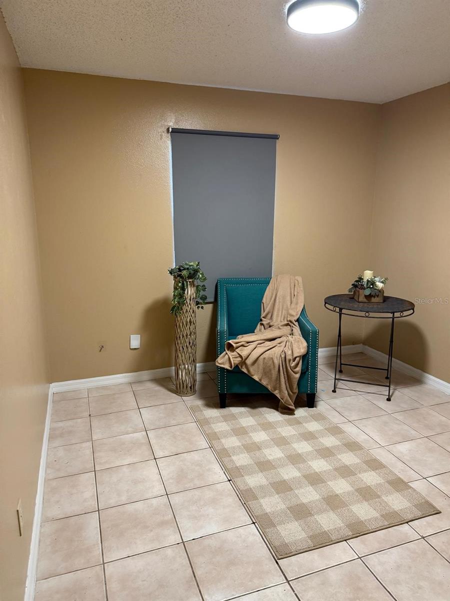 Image 10 of 28 For 5871 North Lane