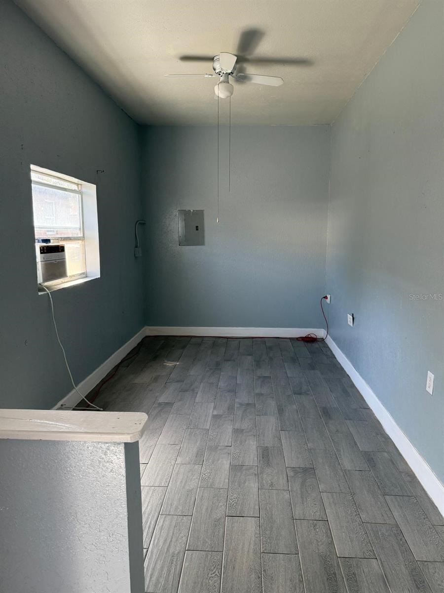 Image 23 of 28 For 5871 North Lane