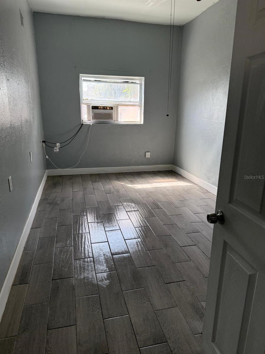 Image 25 of 28 For 5871 North Lane